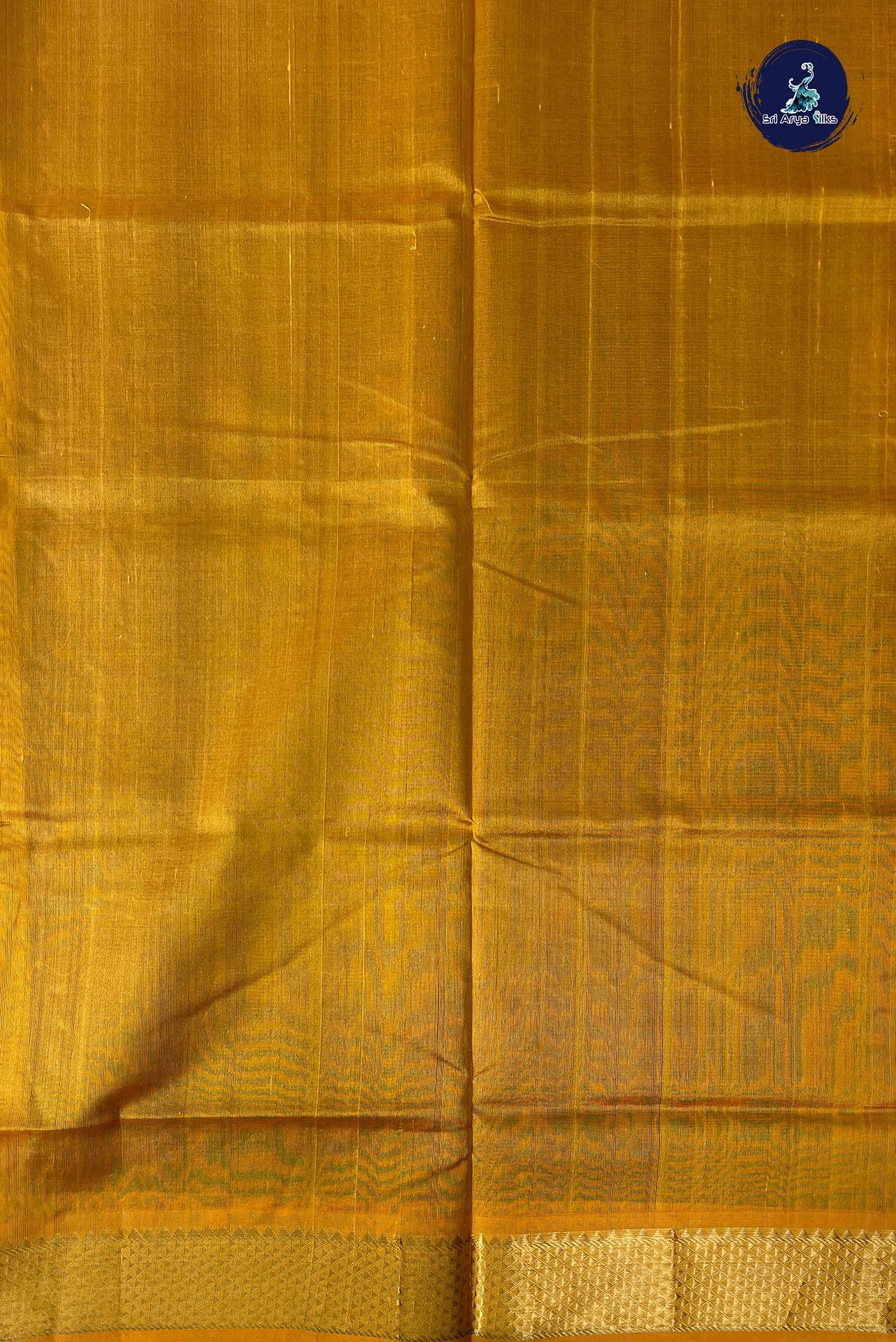 Maroon Simple Silk Cotton Saree With Plain Pattern
