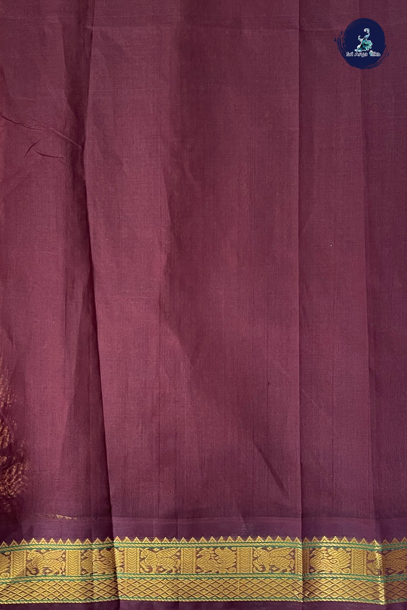 Kanagambaram Shade Korvai Silk Cotton Saree With Plain Pattern