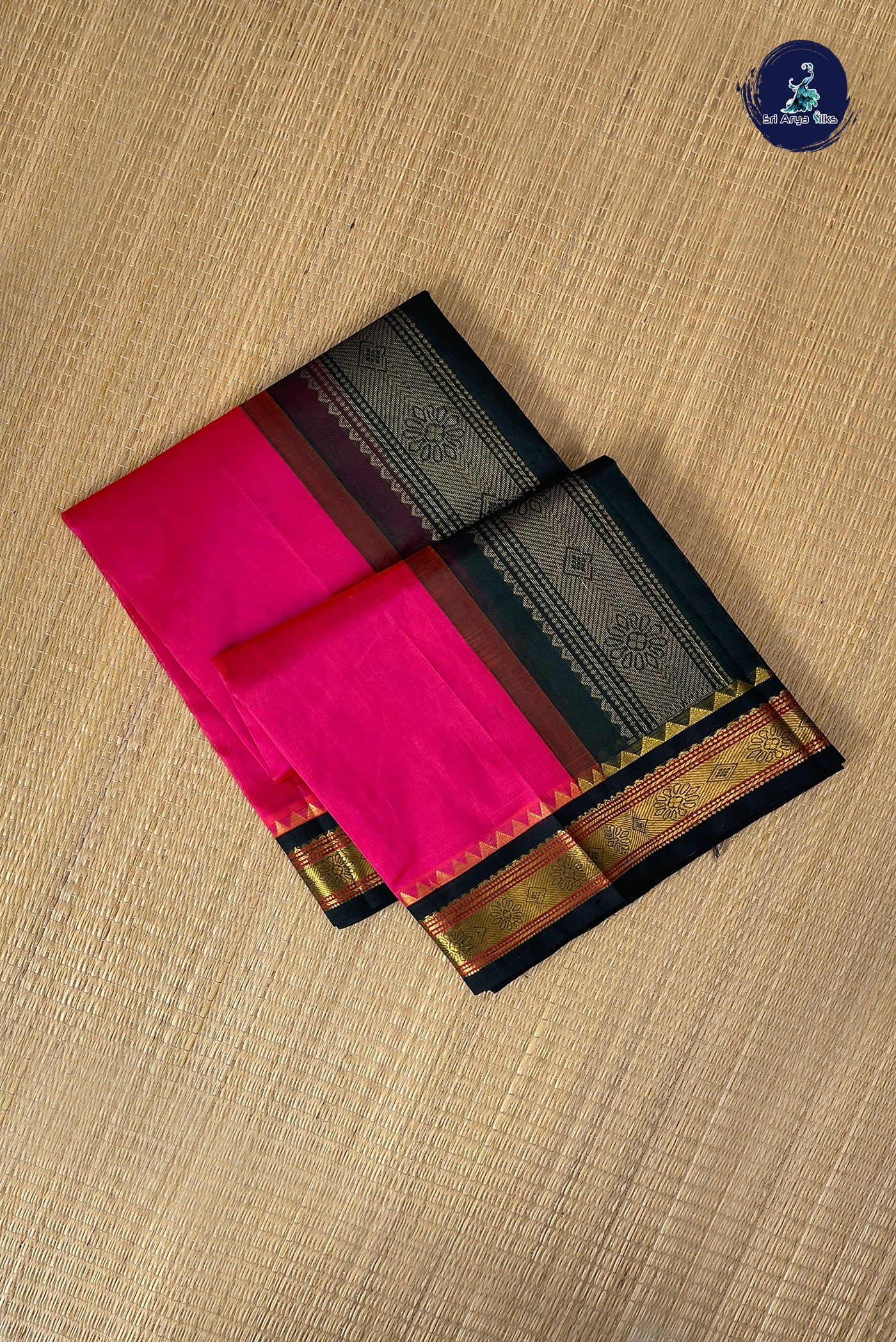 Rani Pink Korvai Silk Cotton Saree With Plain Pattern