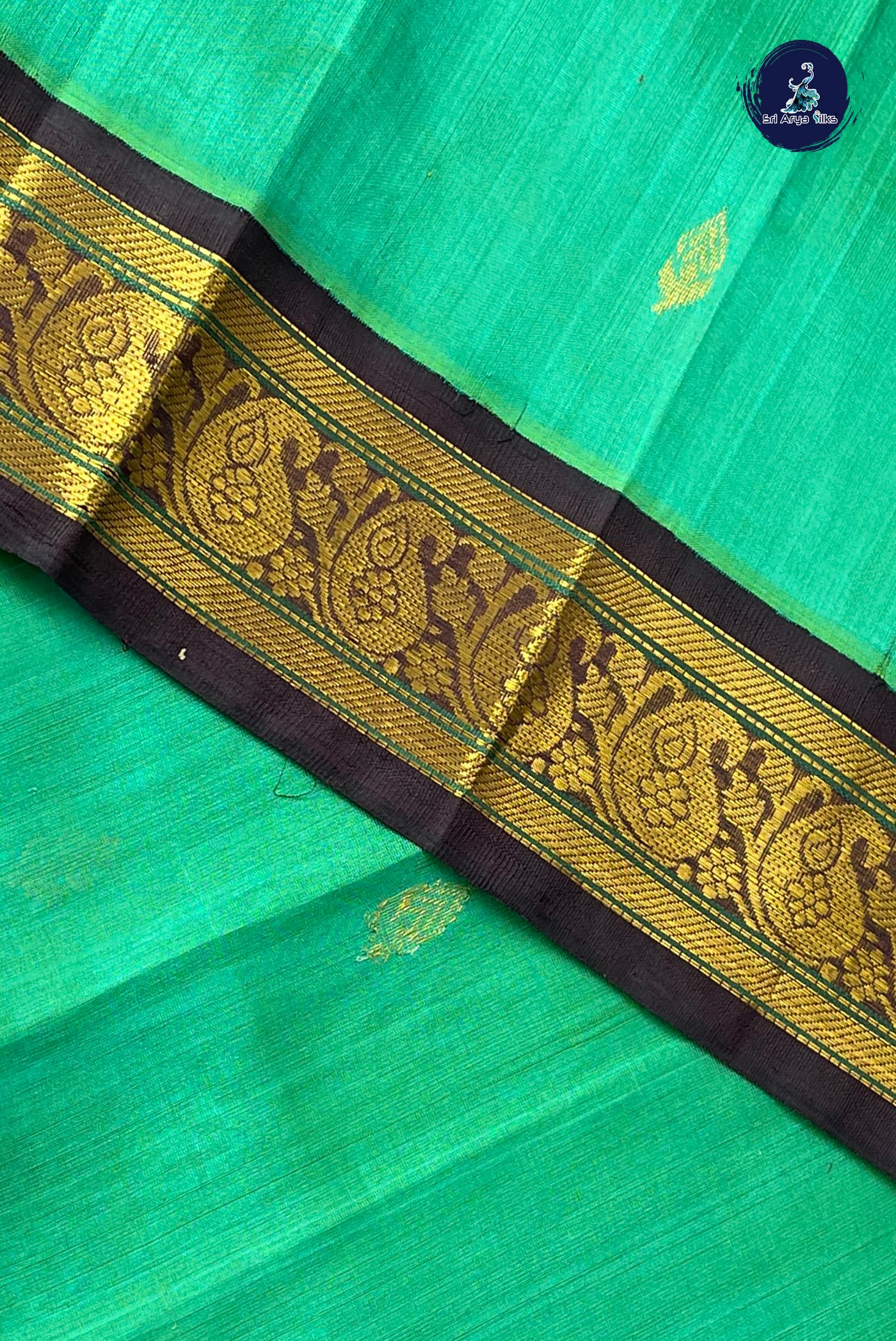 Dual Tone Green Korvai Silk Cotton Saree With Zari Buttas Pattern