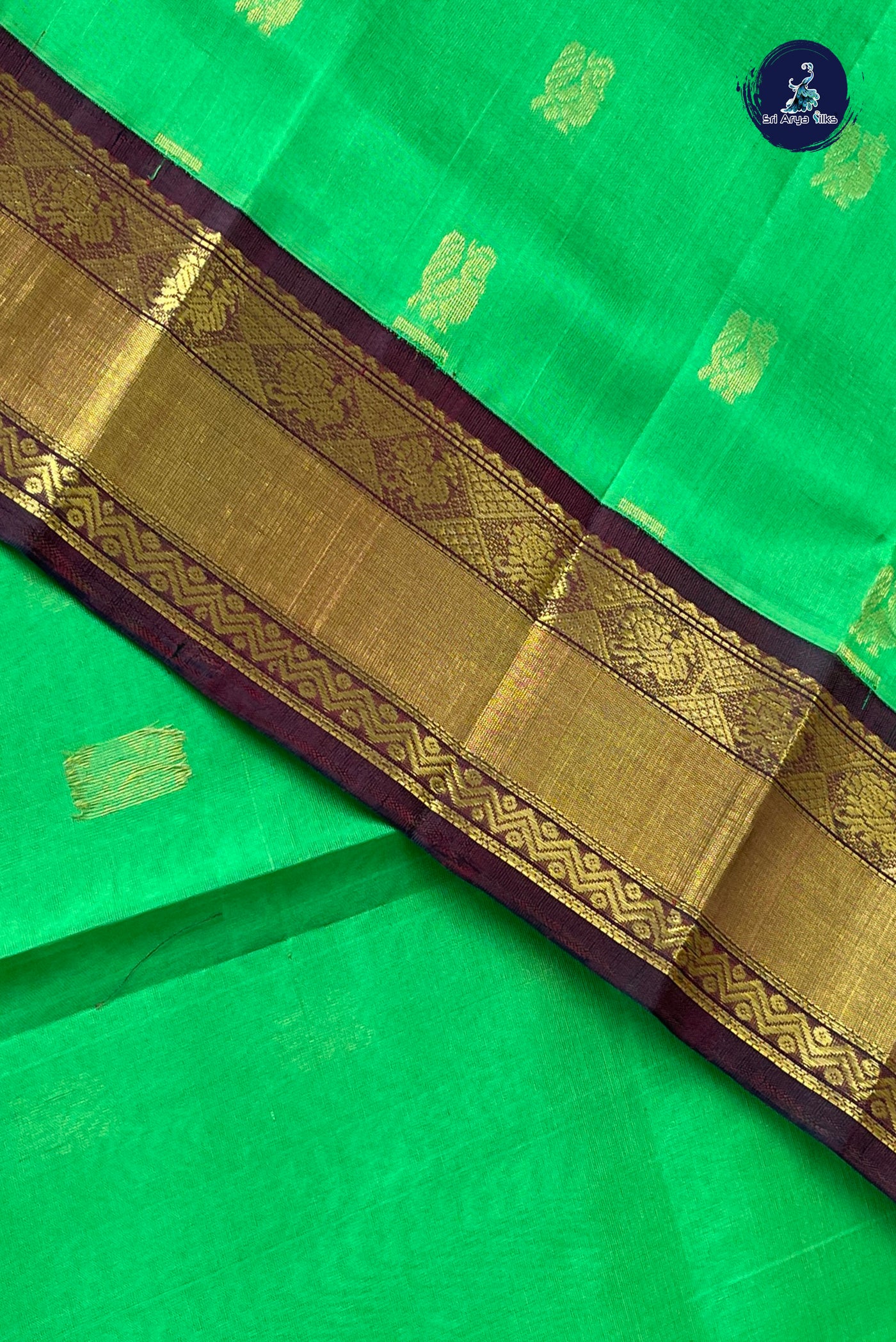Parrot Green Korvai Silk Cotton Saree With Zari Buttas Pattern