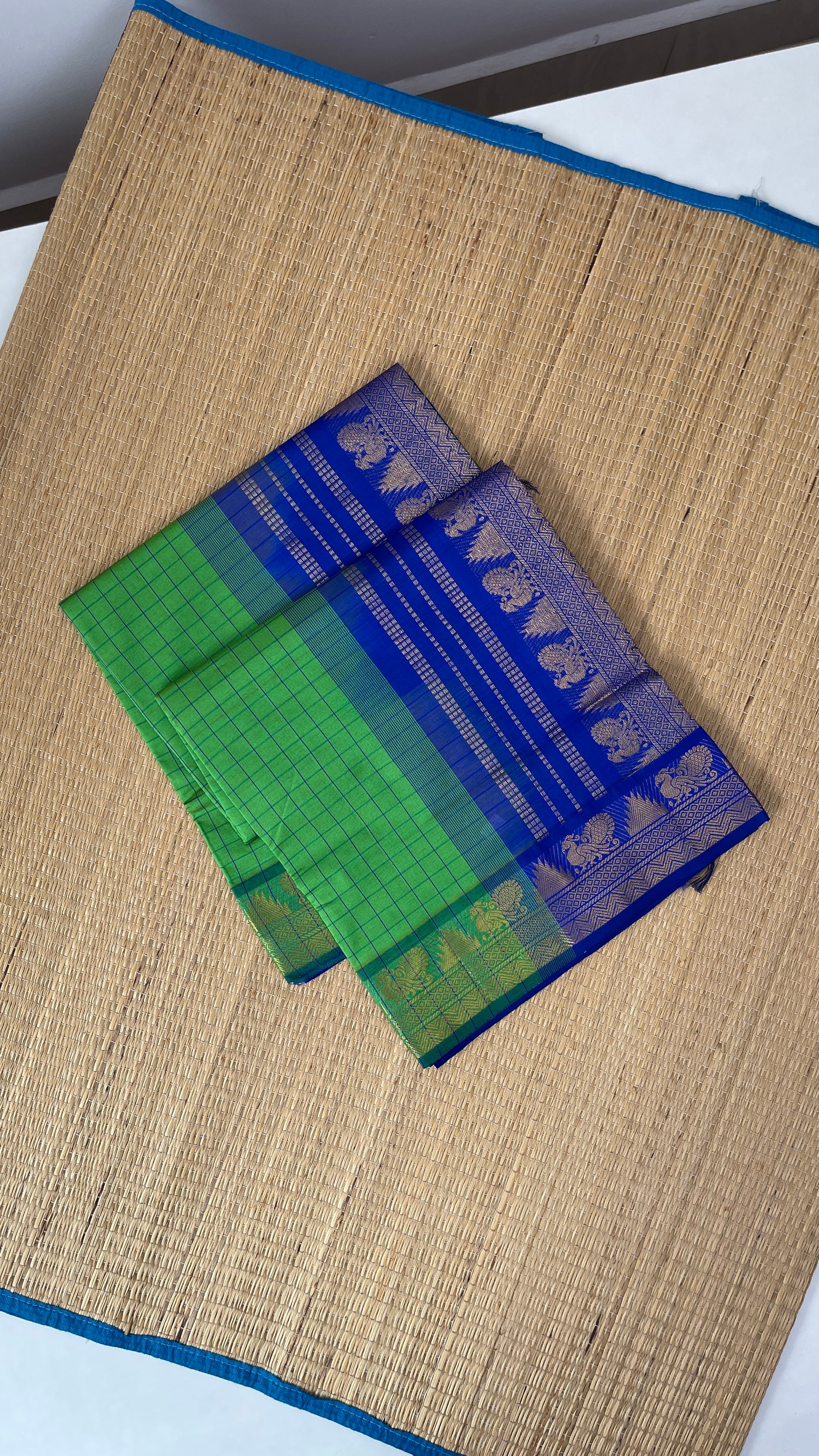 Green Checked Saree With Checked Pattern