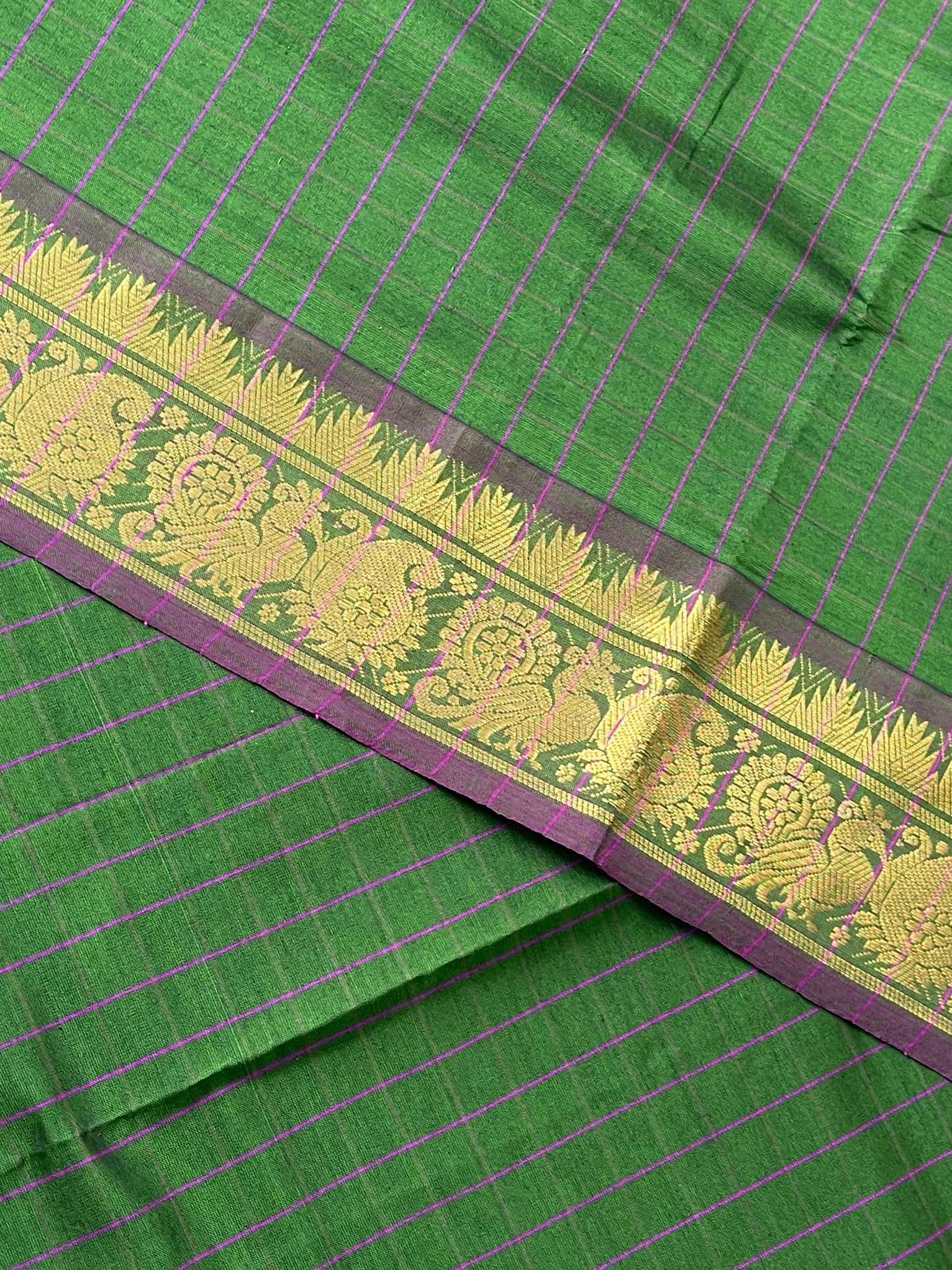 Olive Green Checked Saree With Checked Pattern