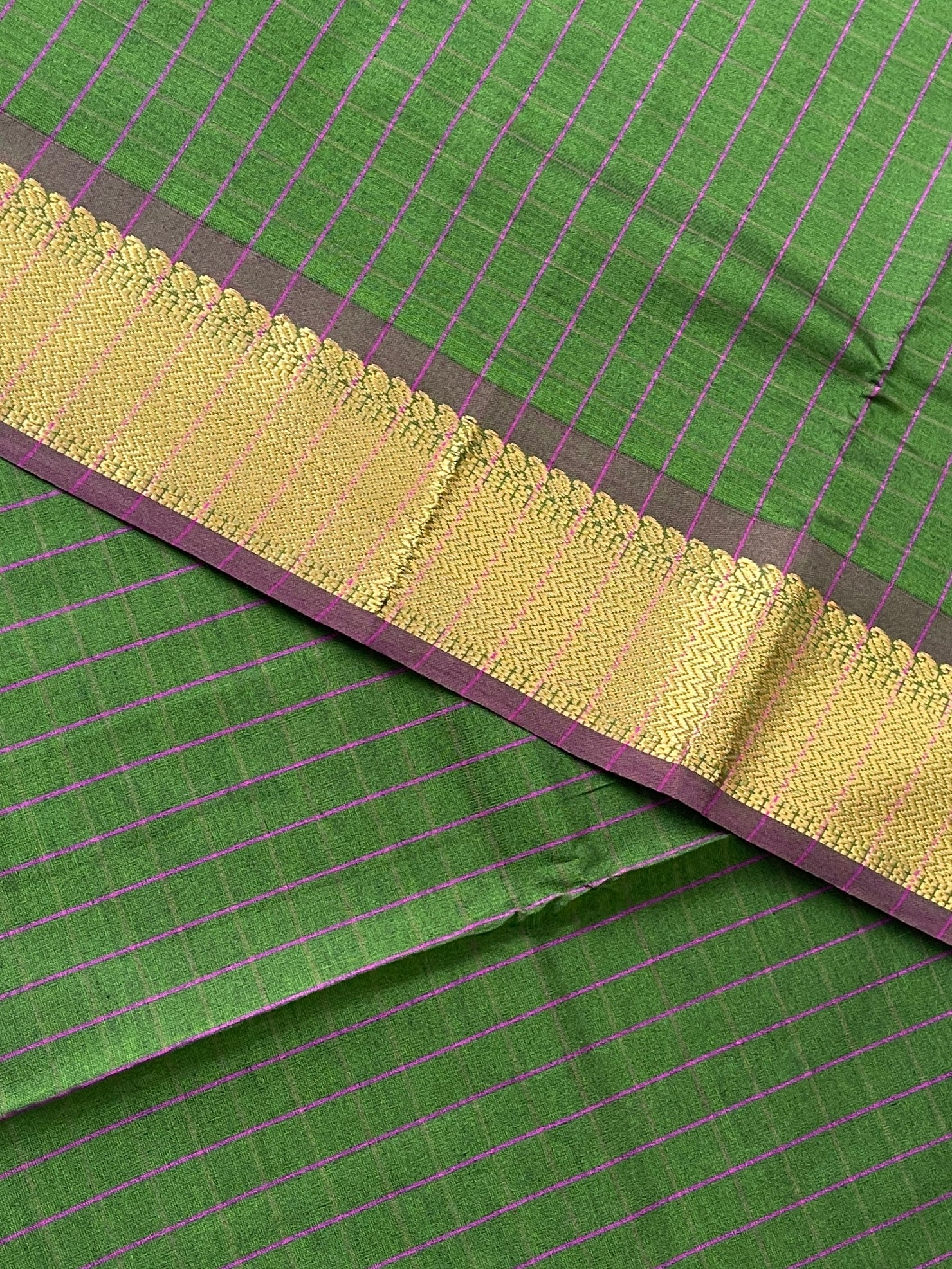 Olive Green Checked Saree With Checked Pattern