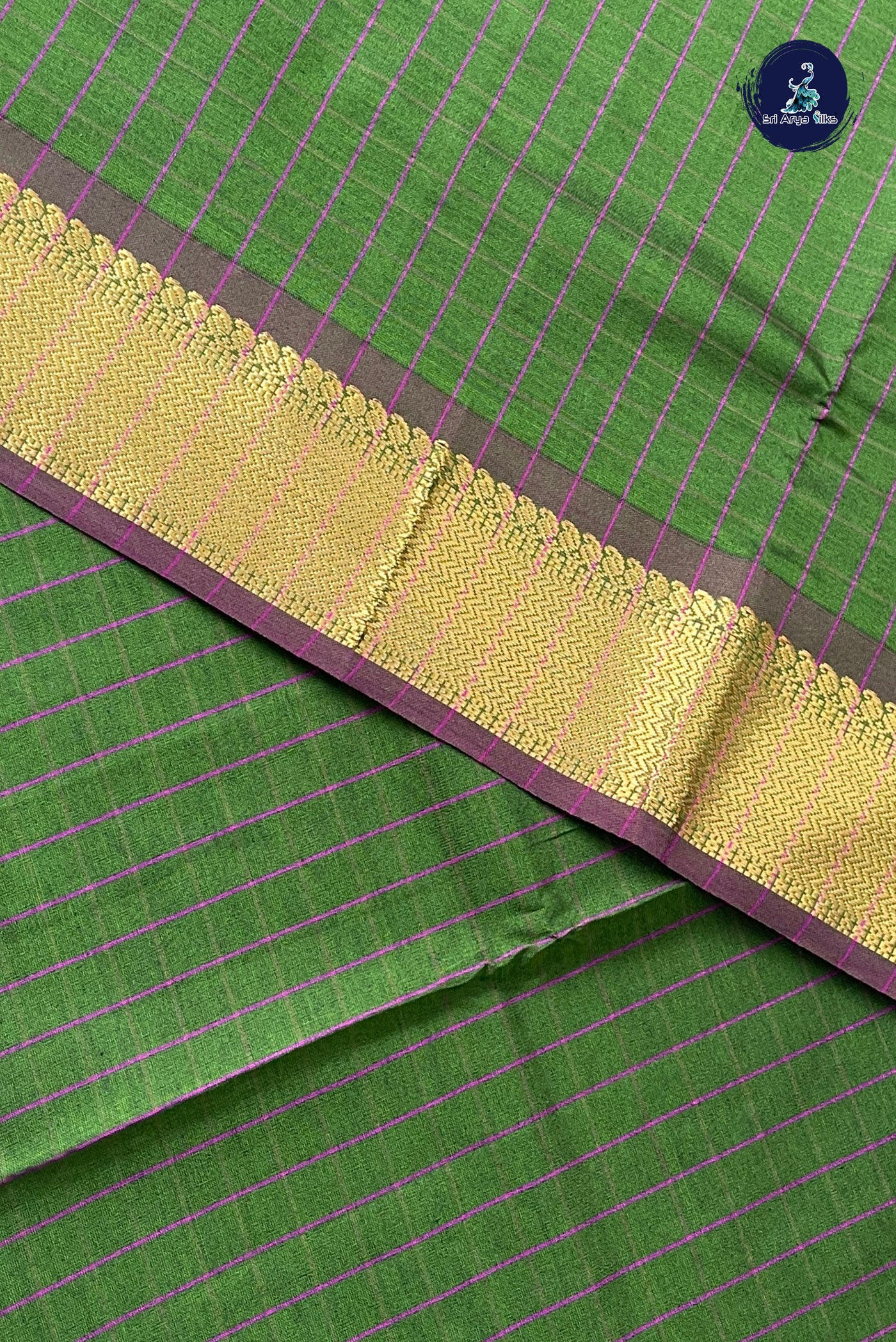 Olive Green Checked Saree With Checked Pattern