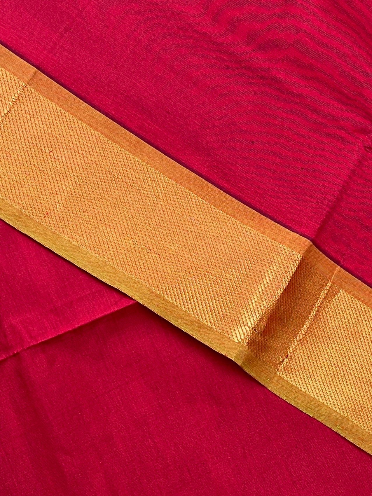 Maroon Half Pure Silk Cotton Saree With Plain Pattern