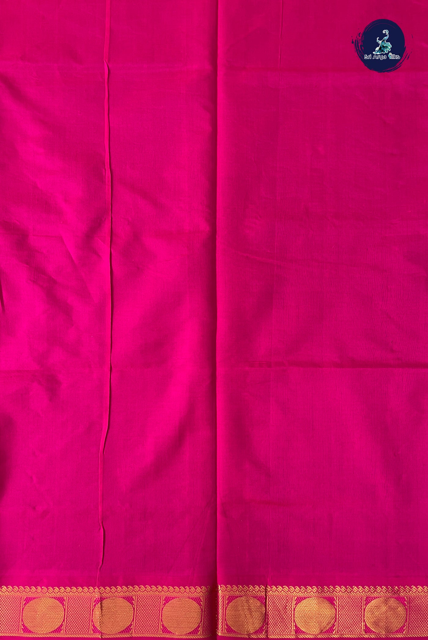 Green Half Pure Silk Cotton Saree With Plain Pattern