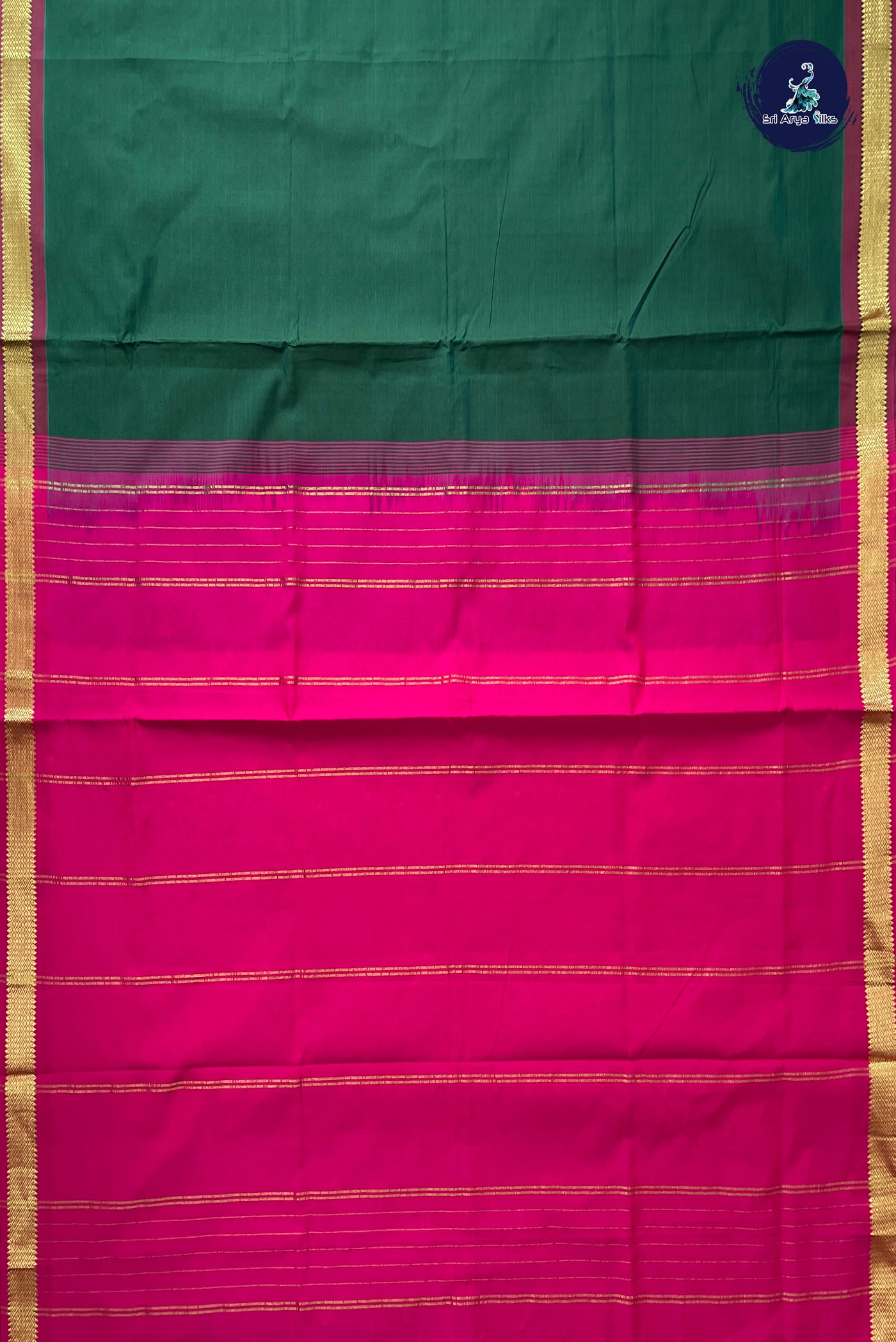 Green Half Pure Silk Cotton Saree With Plain Pattern