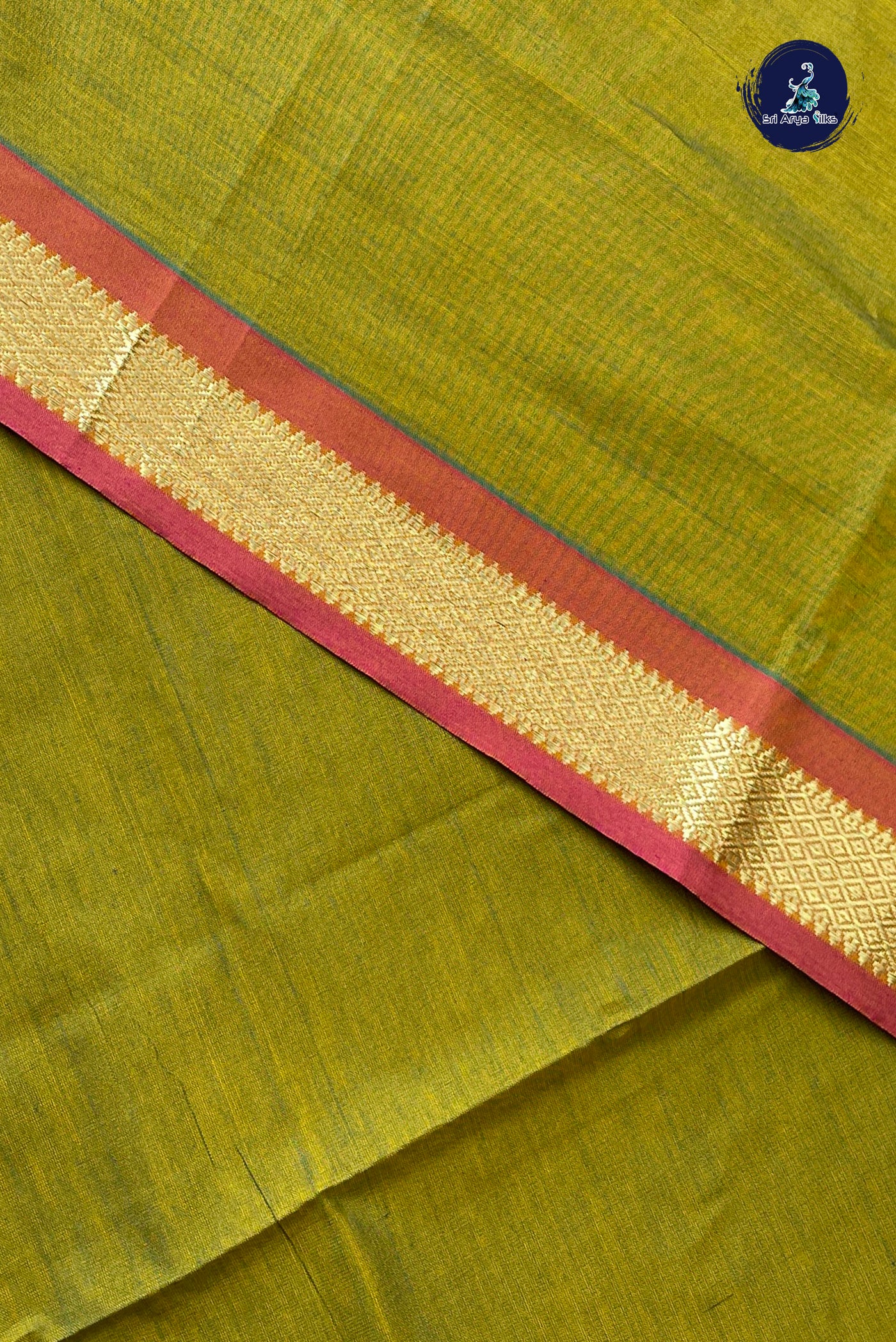 Mehendi Green Half Pure Silk Cotton Saree With Plain Pattern