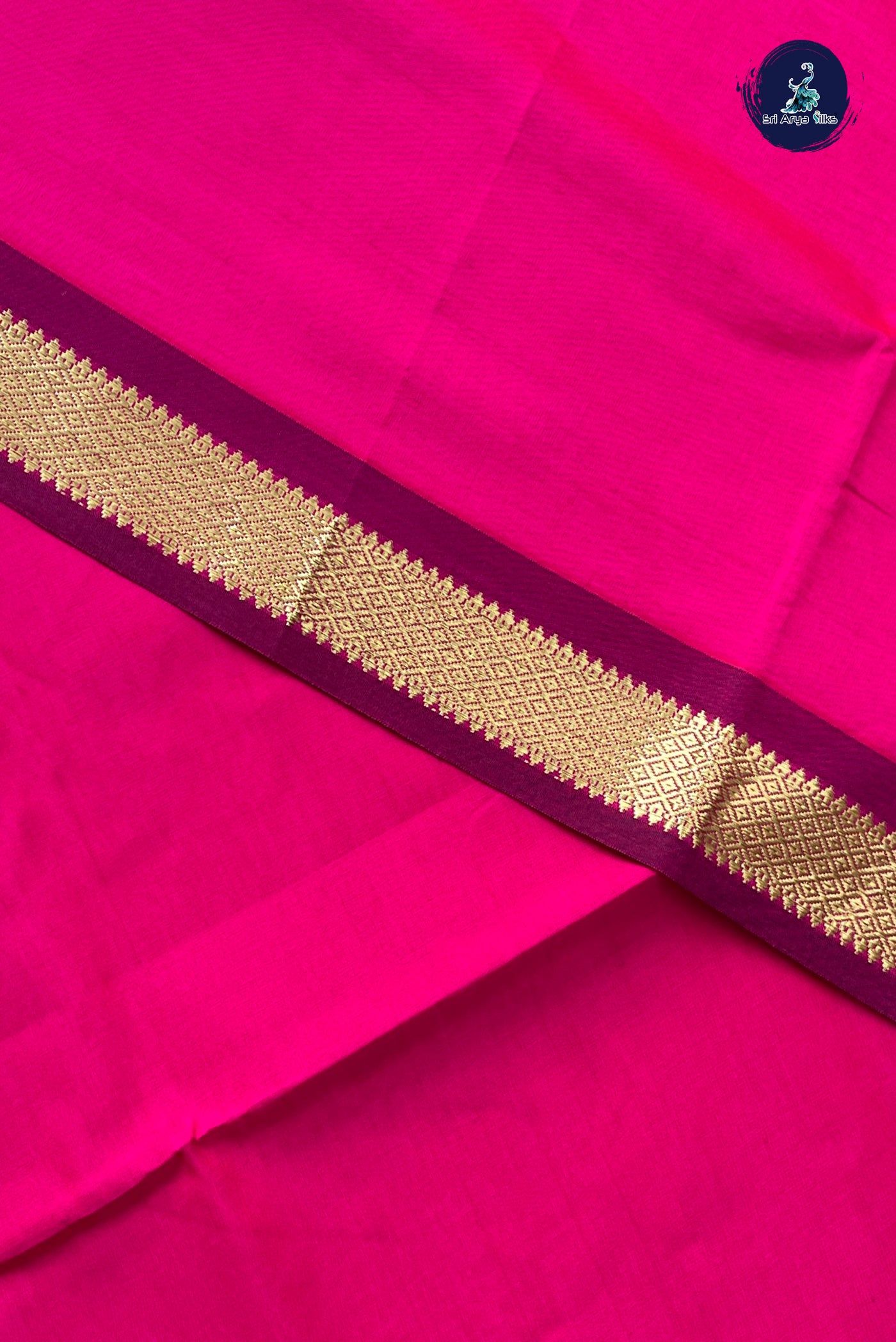 Dark Pink Half Pure Silk Cotton Saree With Plain Pattern