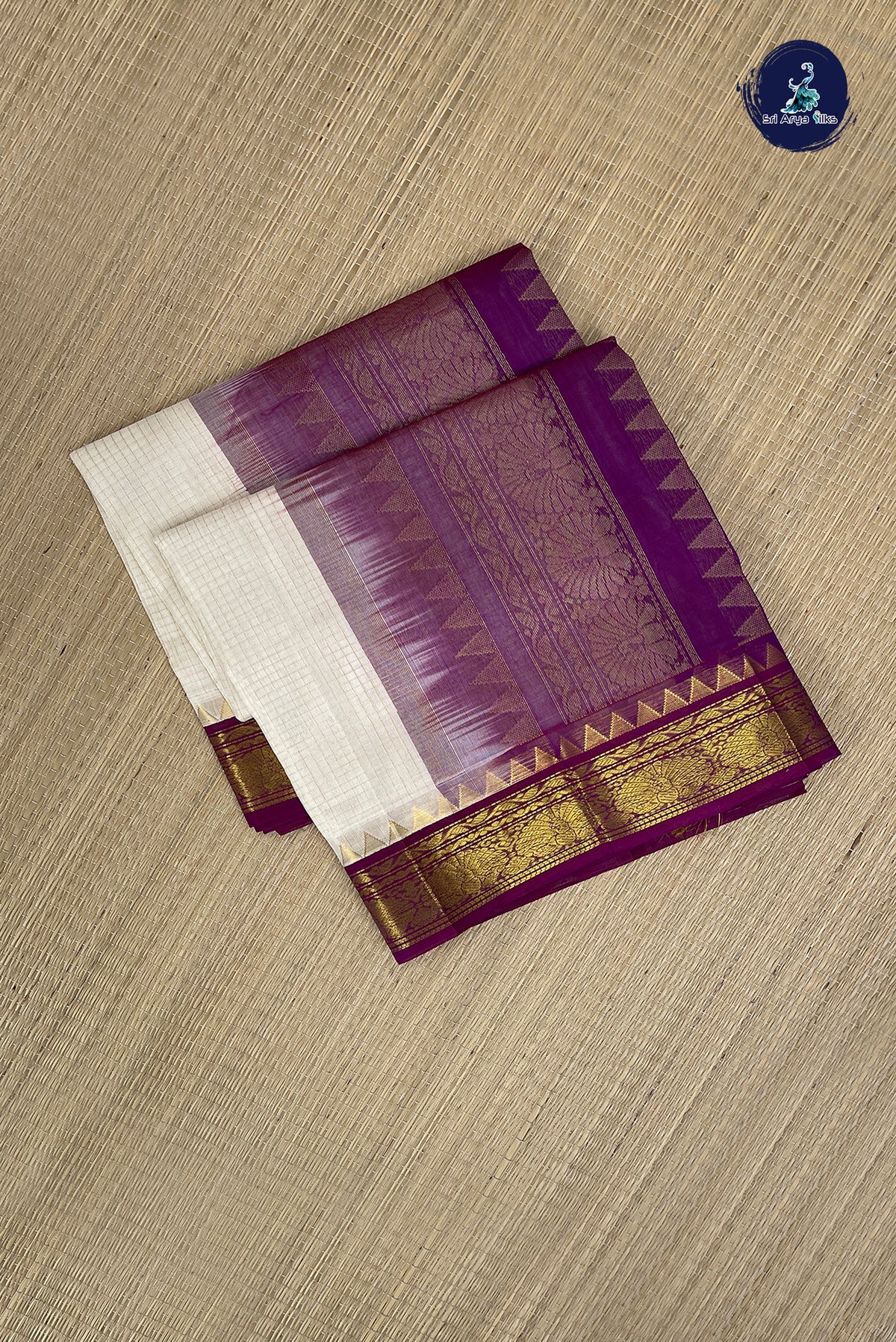 Off White Checked Saree With Zari Checked Pattern