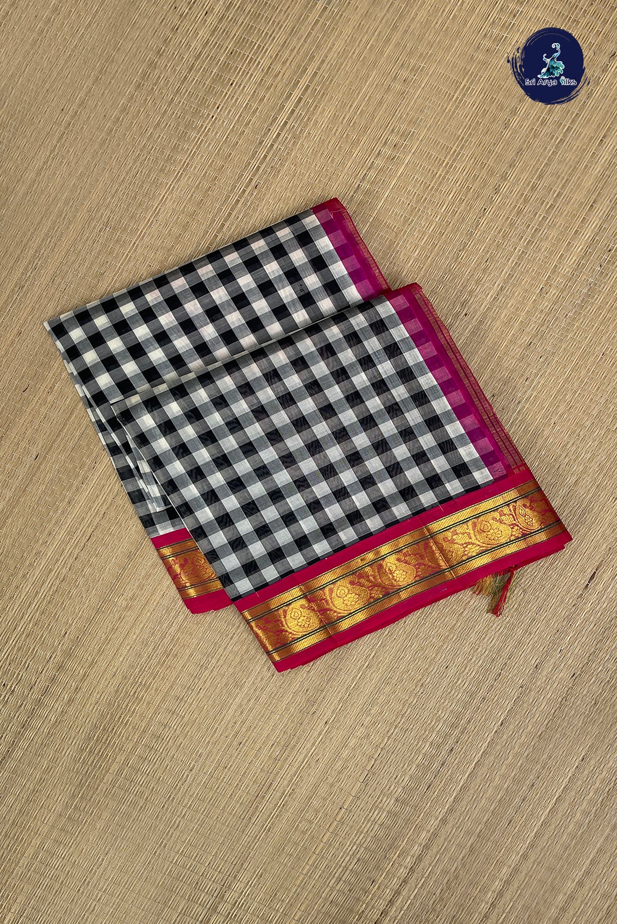 Multi Colour Checked Saree With Checked Pattern