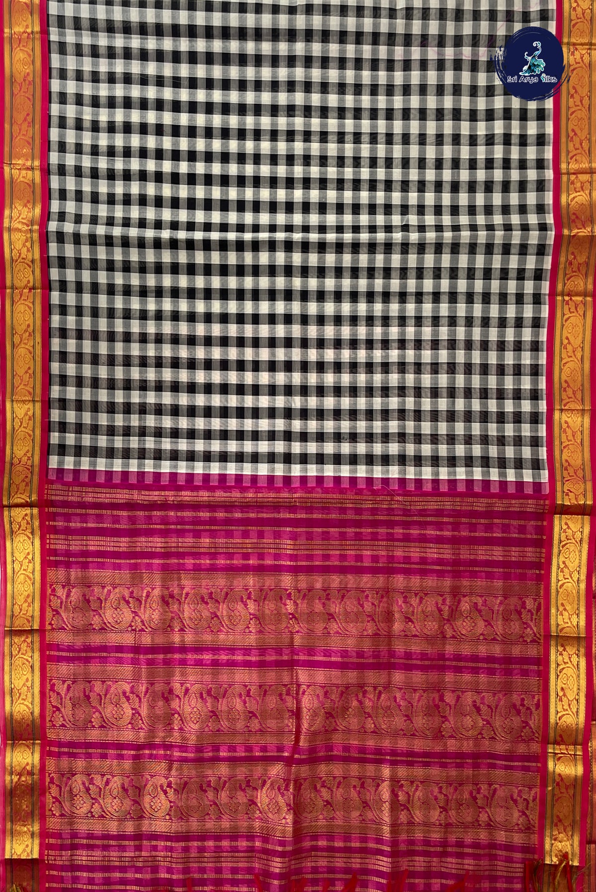 Multi Colour Checked Saree With Checked Pattern