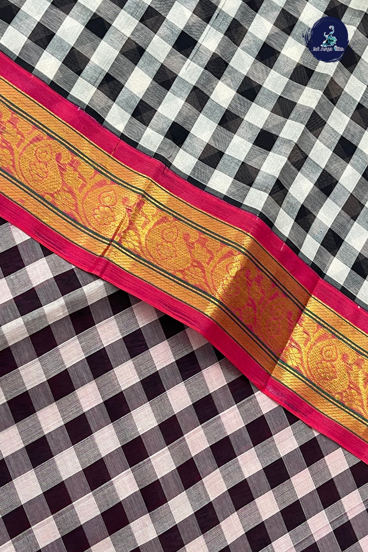 Multi Colour Checked Saree With Checked Pattern