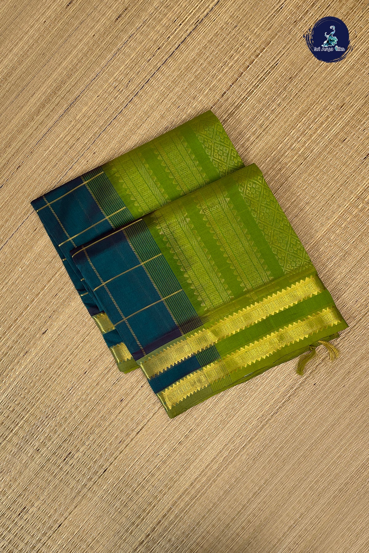 Dark Green Simple Silk Cotton Saree With Zari Checked Pattern