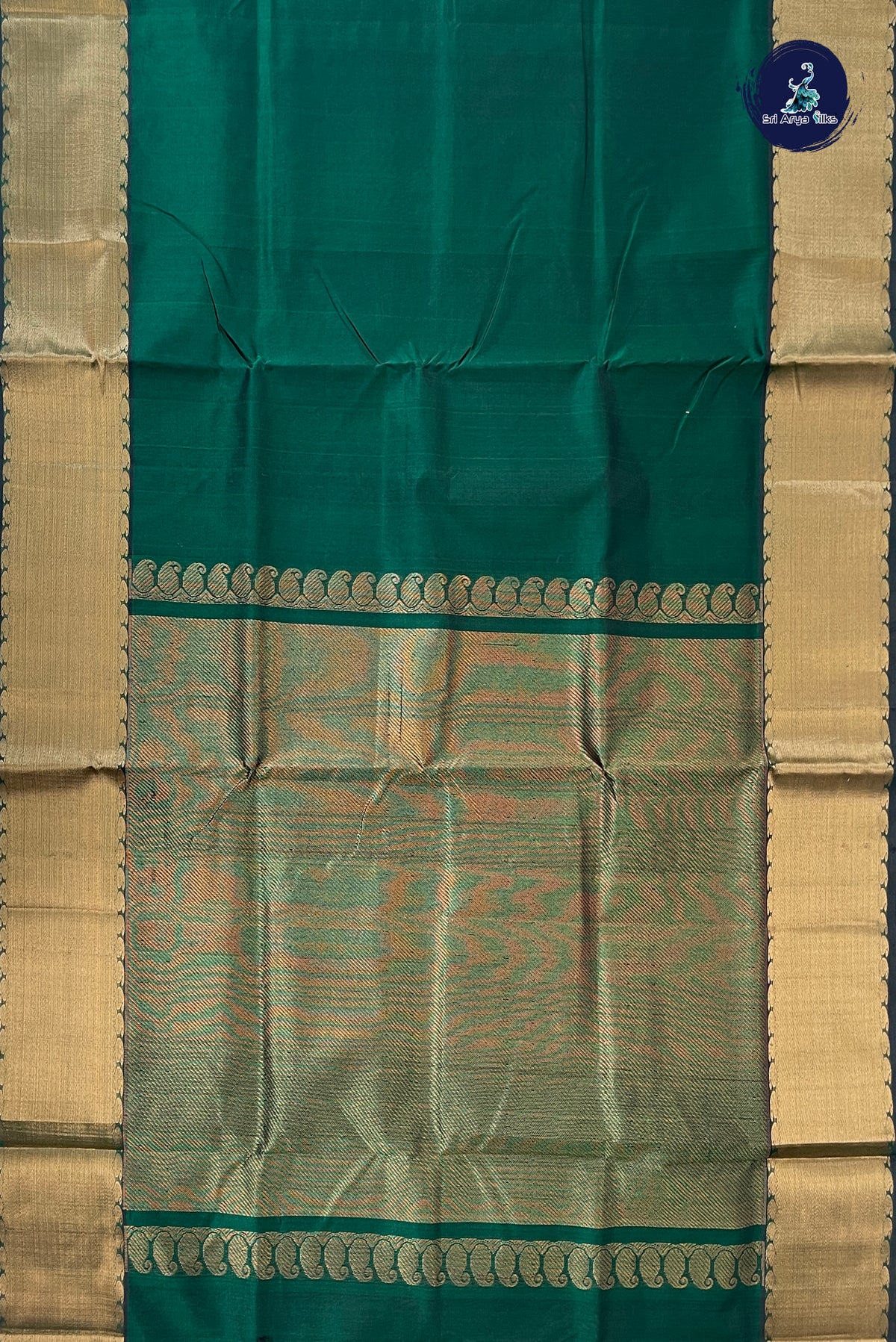 Bottle Green Bridal Silk Cotton Saree With Plain Pattern