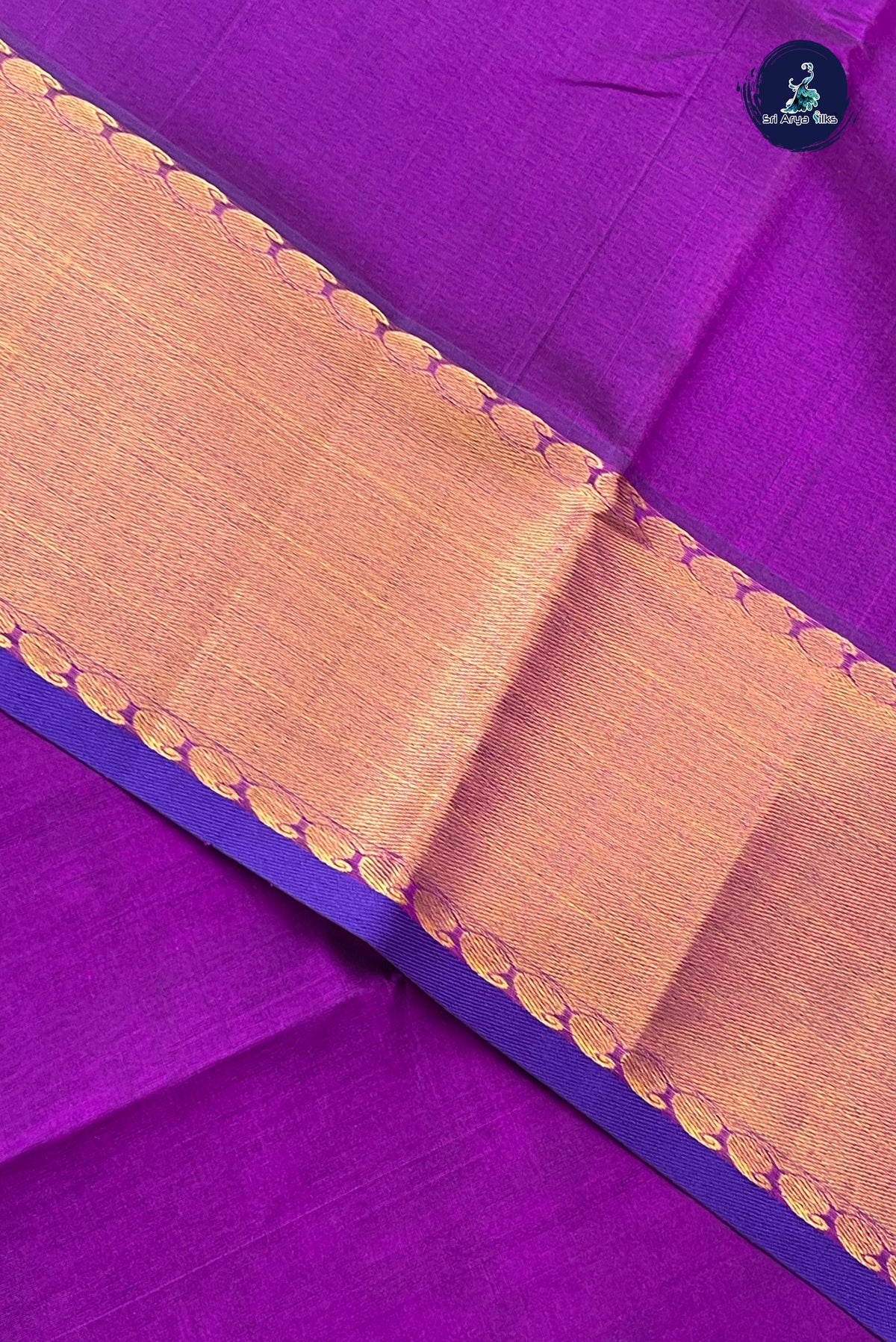 Violet Bridal Silk Cotton Saree With Plain Pattern