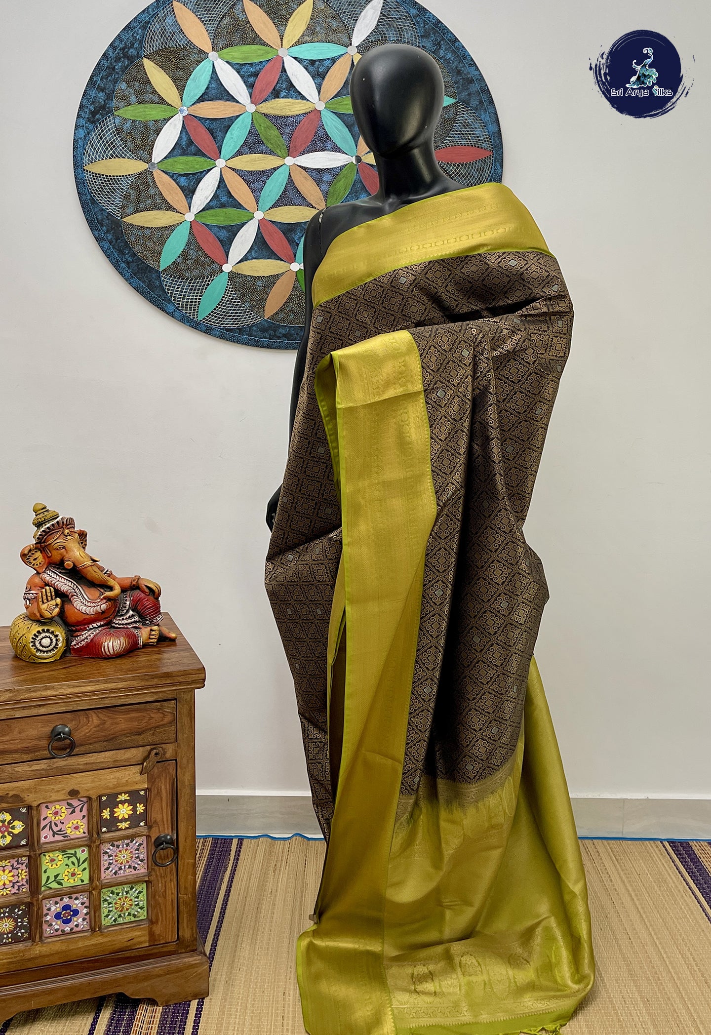 Black Semi Soft Silk Saree With Jacquard Pattern