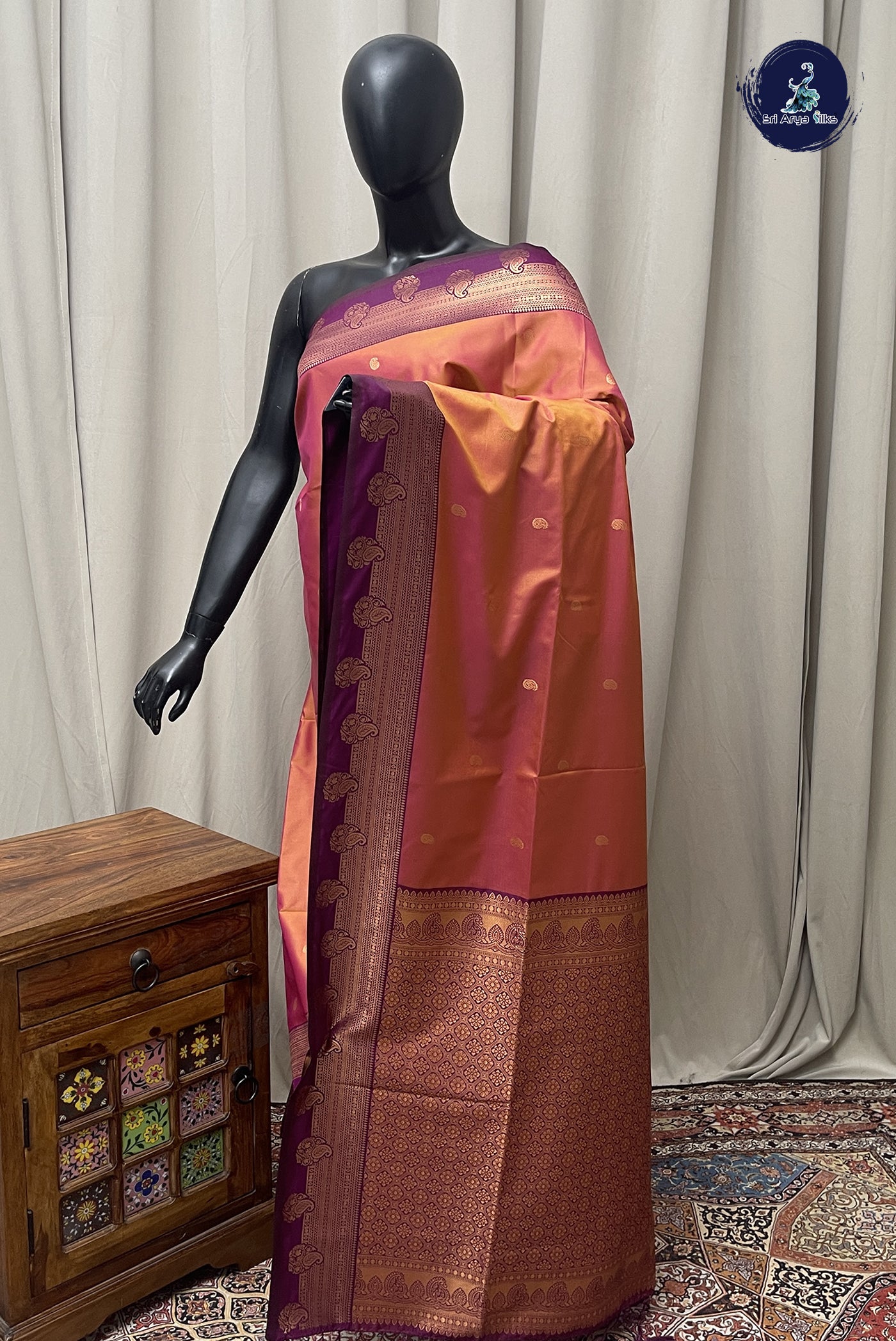 Dual Tone Pink Semi Silk Saree With Zari Buttas Pattern