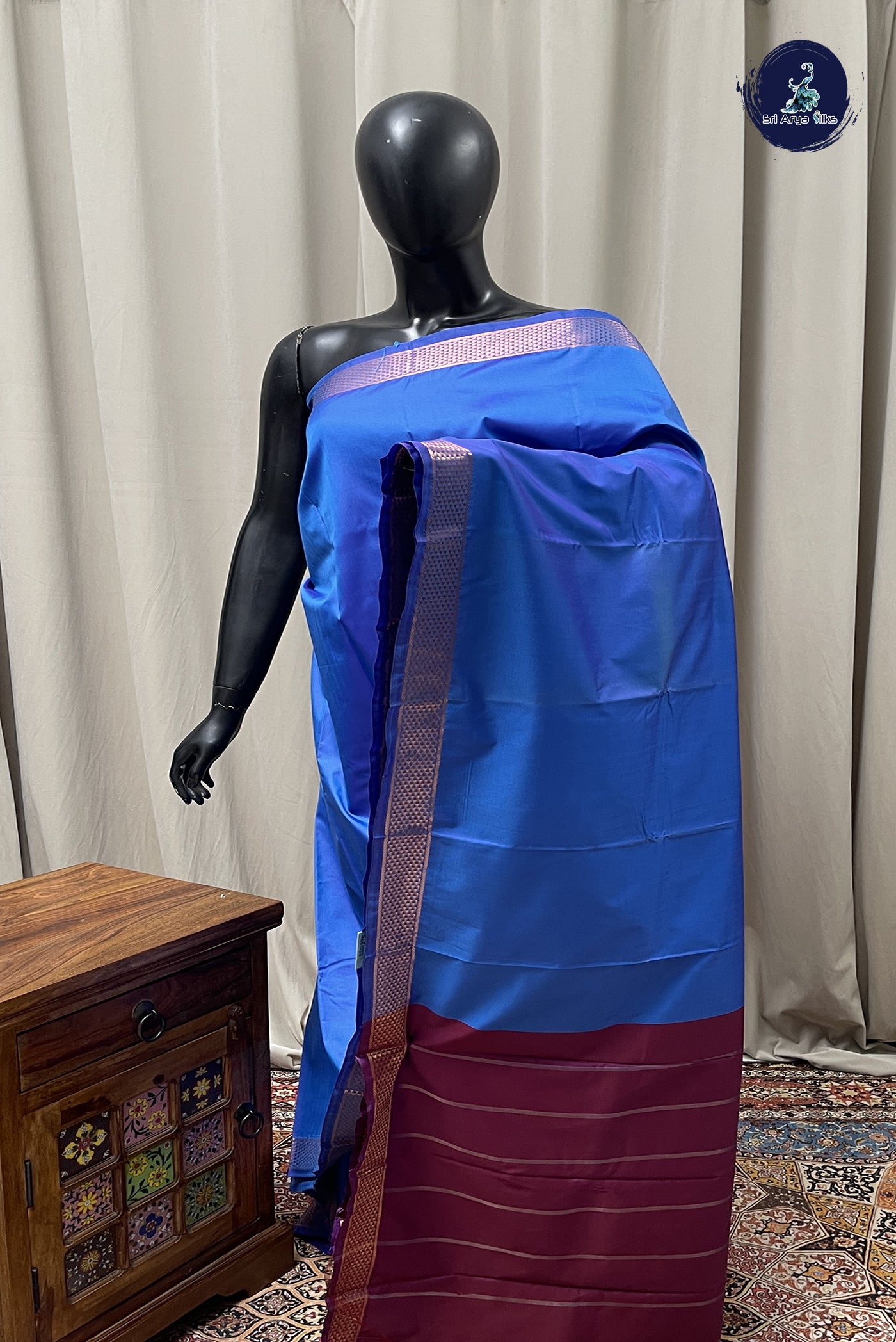 Blue Semi Silk Saree With Plain Pattern