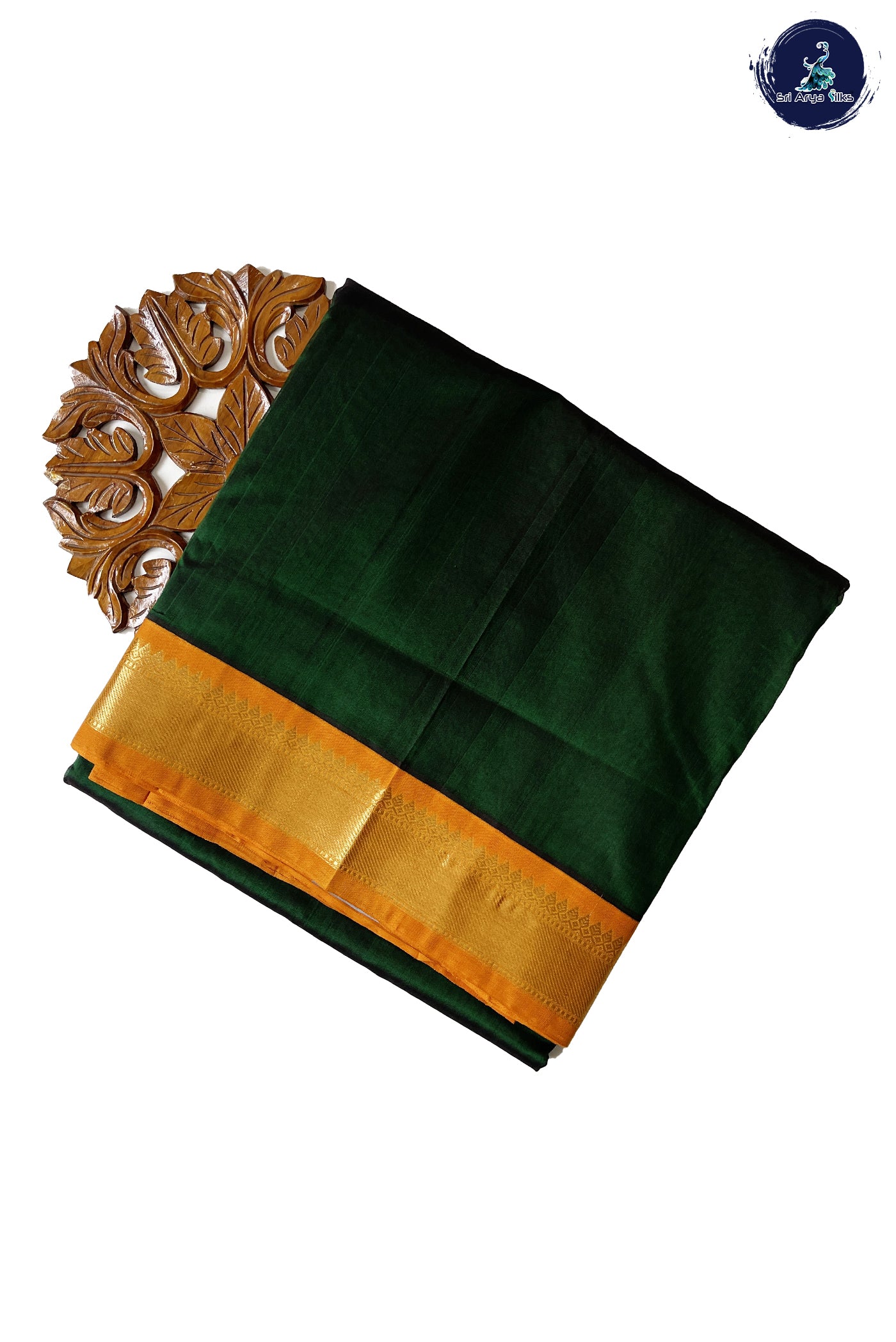 Bottle Green 10 Yards Silk Cotton Saree With Plain Pattern