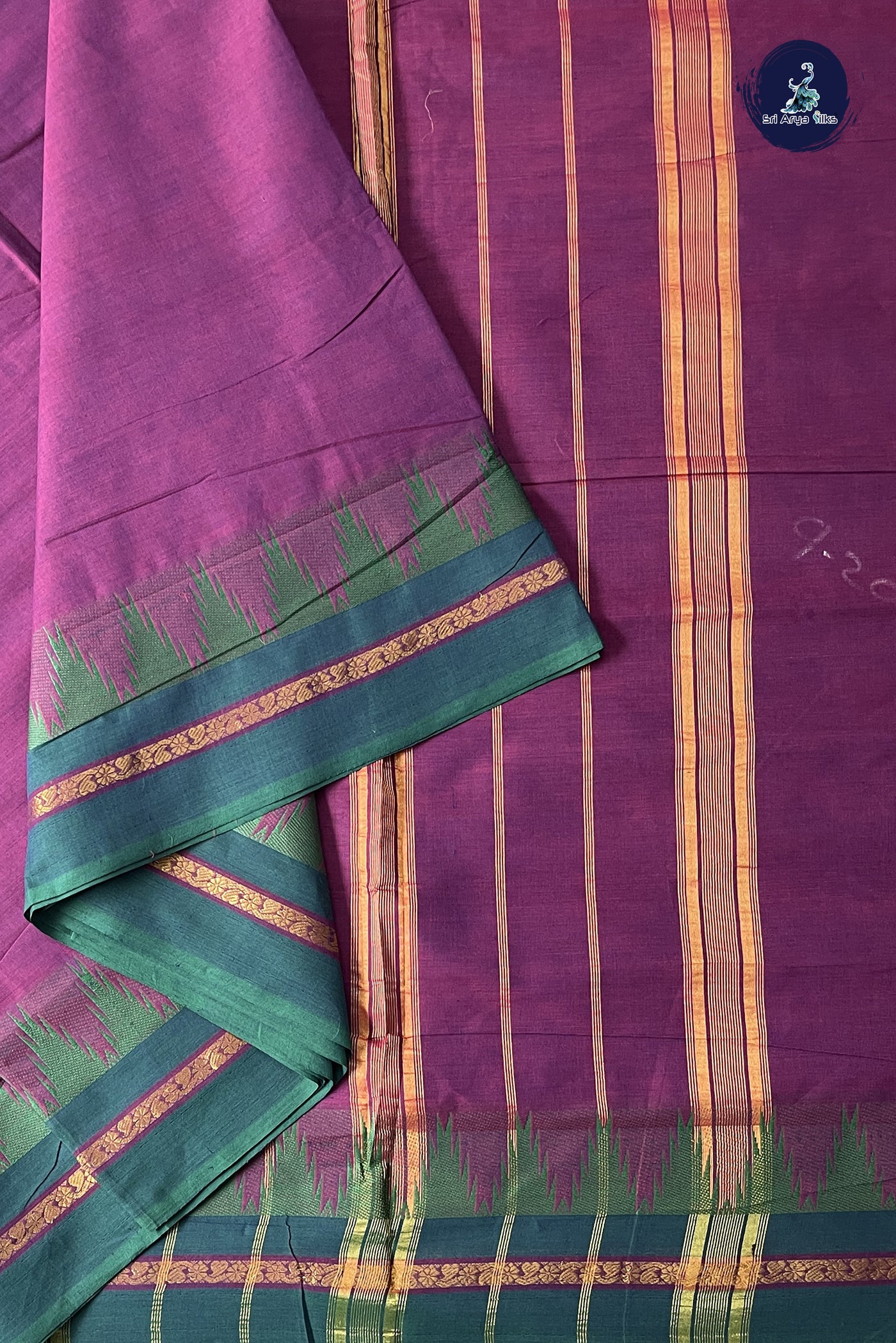 Magenta Purple 10 Yards Madisar Cotton Saree With Plain Pattern