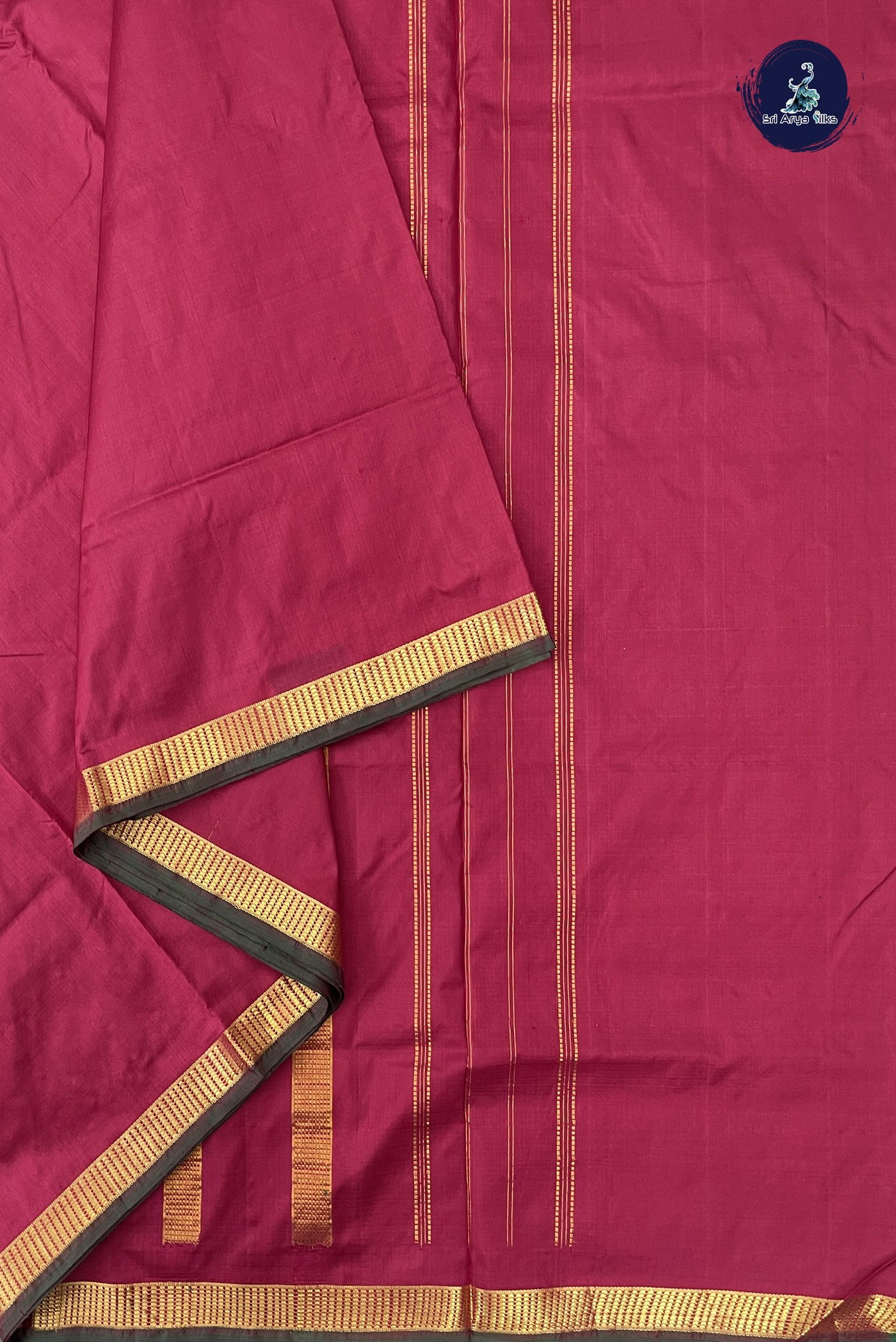 Maroon Madisar 10 Yards Silk Saree With Plain Pattern