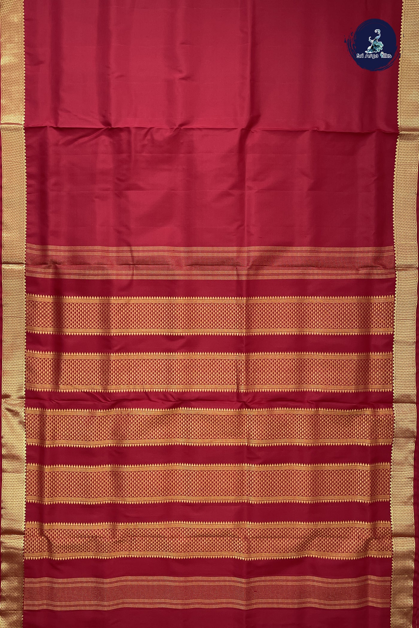 Maroon Madisar 10 Yards Silk Saree With Plain Pattern