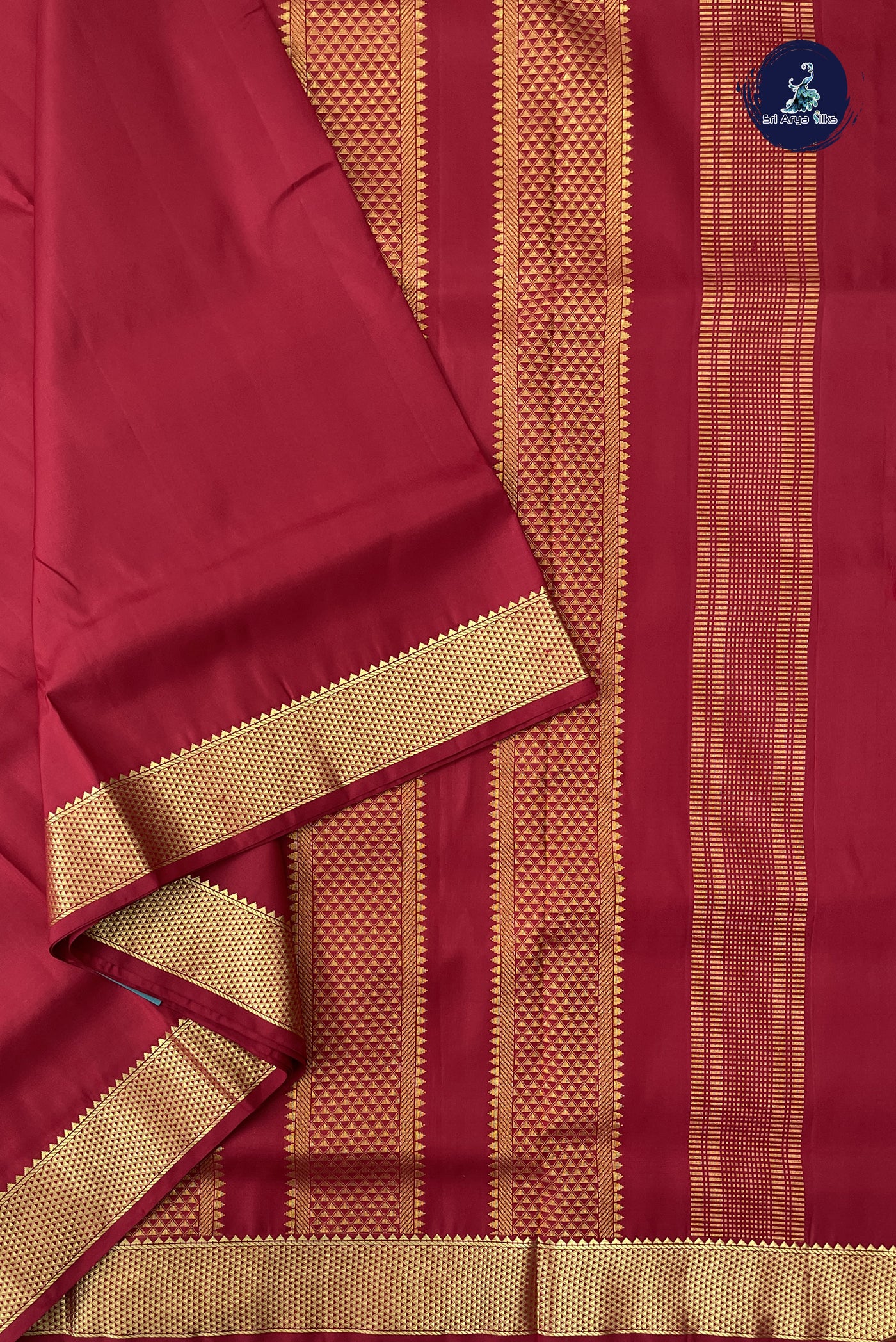 Maroon Madisar 10 Yards Silk Saree With Plain Pattern