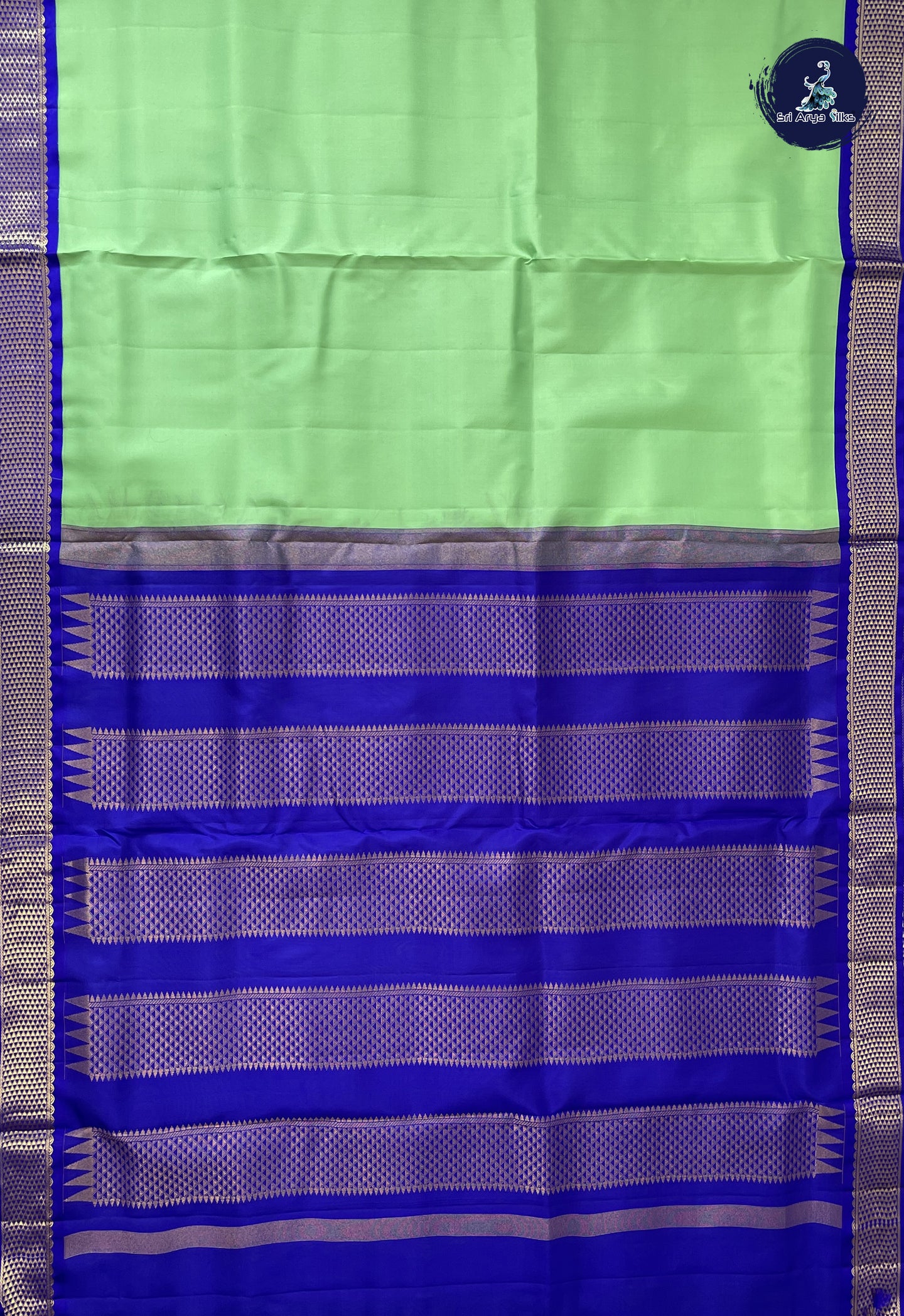 Pista Green Madisar 10 Yards Silk Saree With Plain Pattern