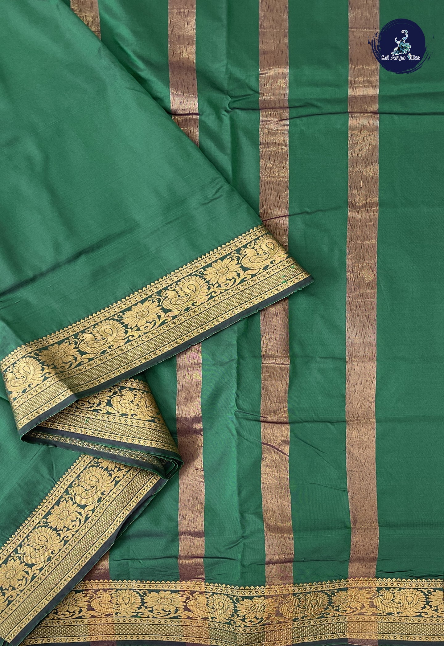 Dark Green Madisar Semi Silk Saree With Plain Pattern