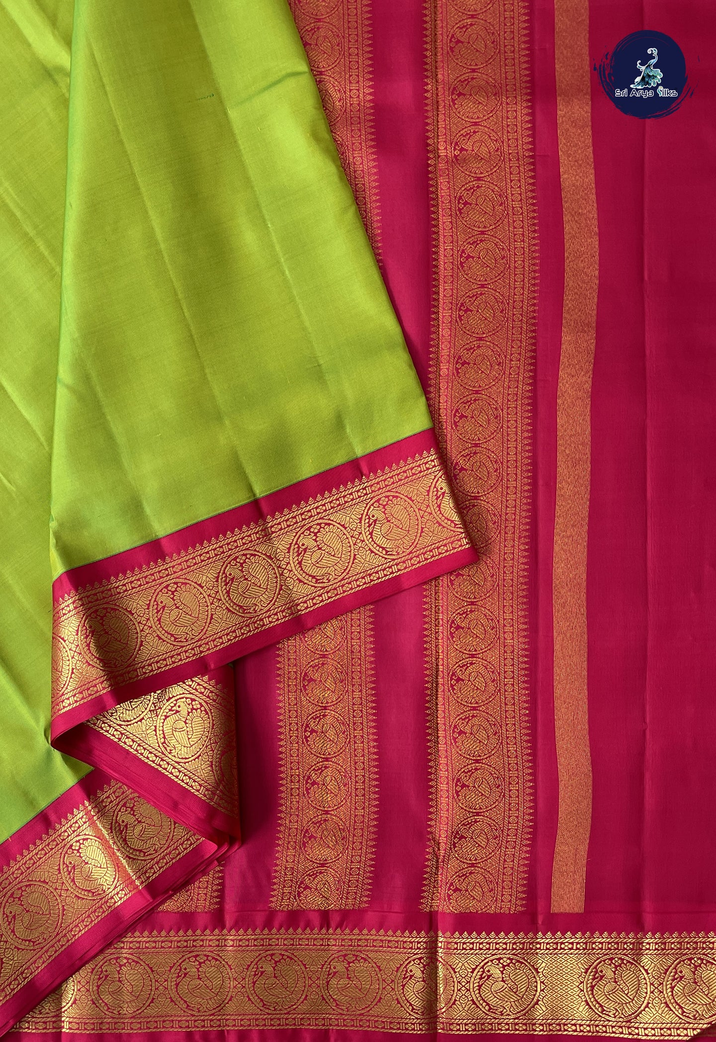 Lime Green Madisar 10 Yards Silk Saree With Plain Pattern