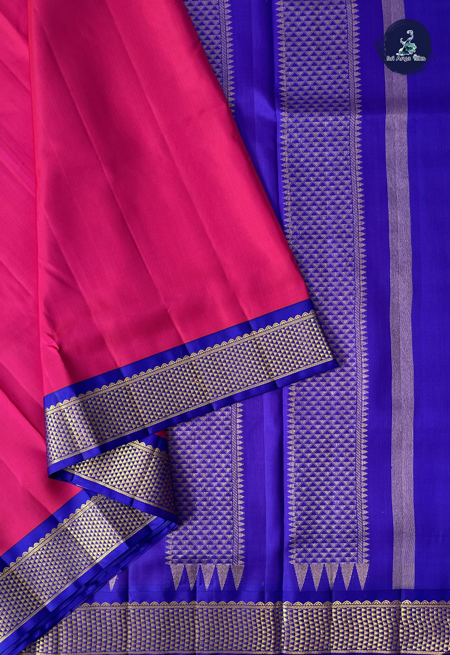 Dark Pink Madisar 10 Yards Silk Saree With Plain Pattern