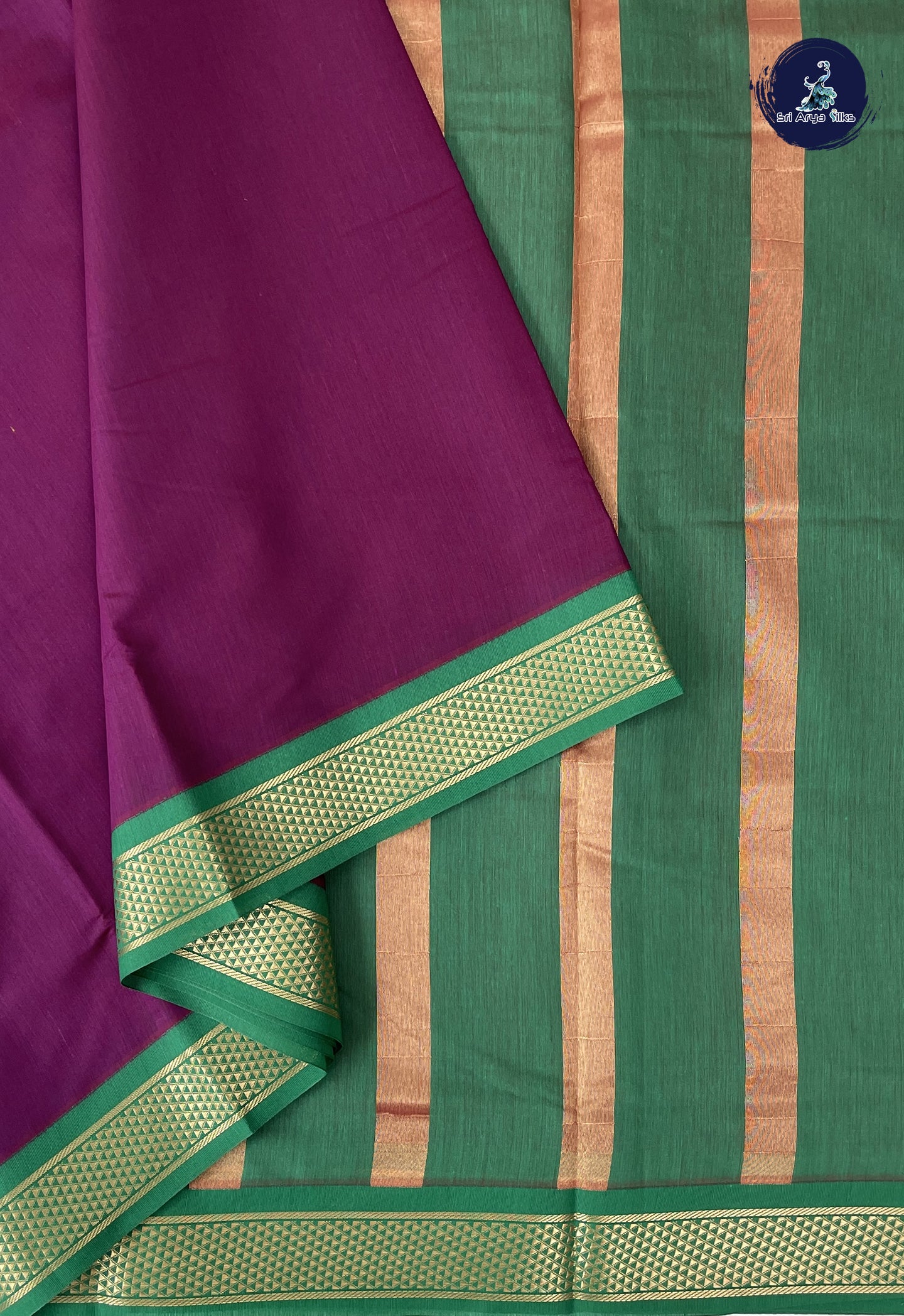 Dual Tone Maroon Madisar Semi Silk Cotton Saree With Plain Pattern