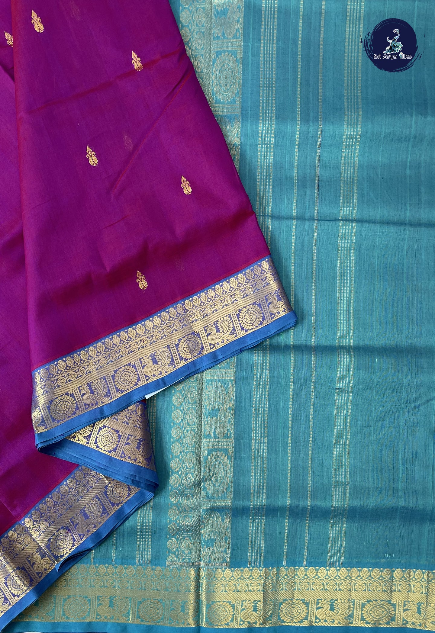 Dual Tone Purple 10 Yards Silk Cotton Saree With Zari Buttas Pattern