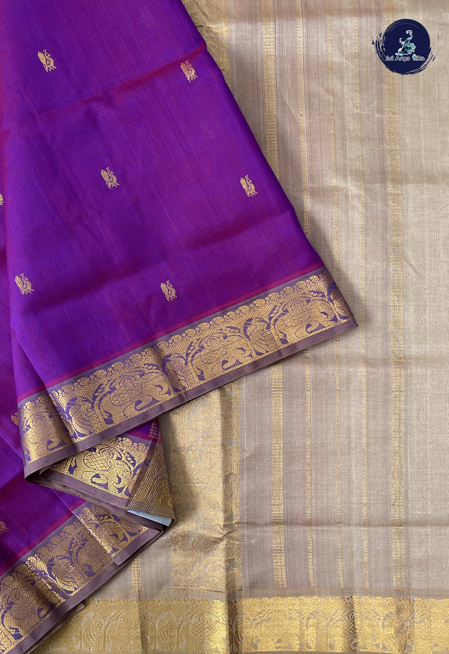 Dual Tone Purple 10 Yards Silk Cotton Saree With Zari Buttas Pattern
