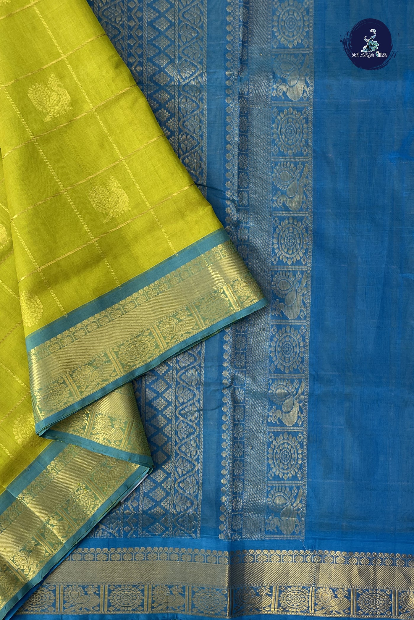 Mehendi Green 10 Yards Silk Cotton Saree With Zari Checked Pattern