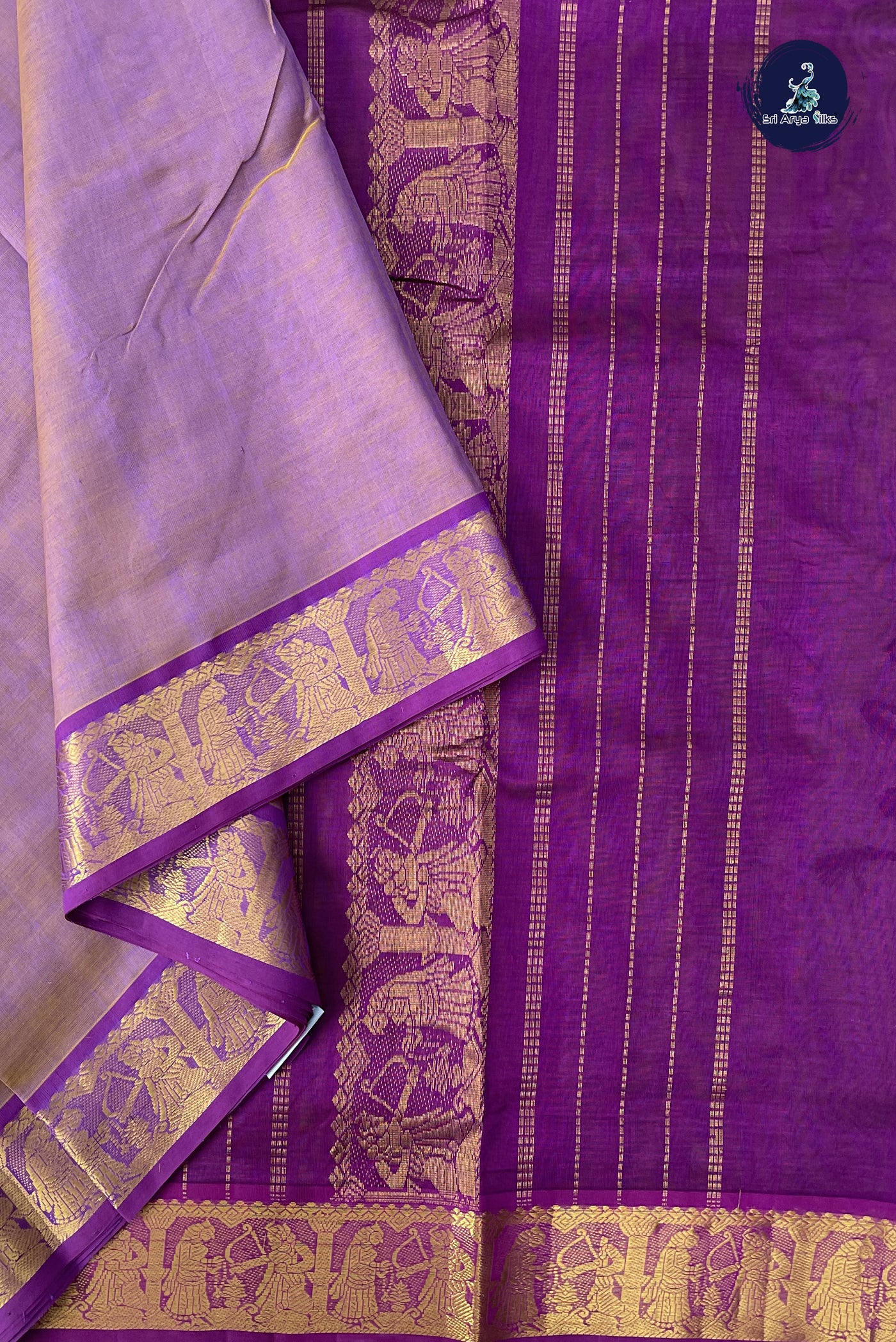 Lavender 10 Yards Silk Cotton Saree With Plain Pattern