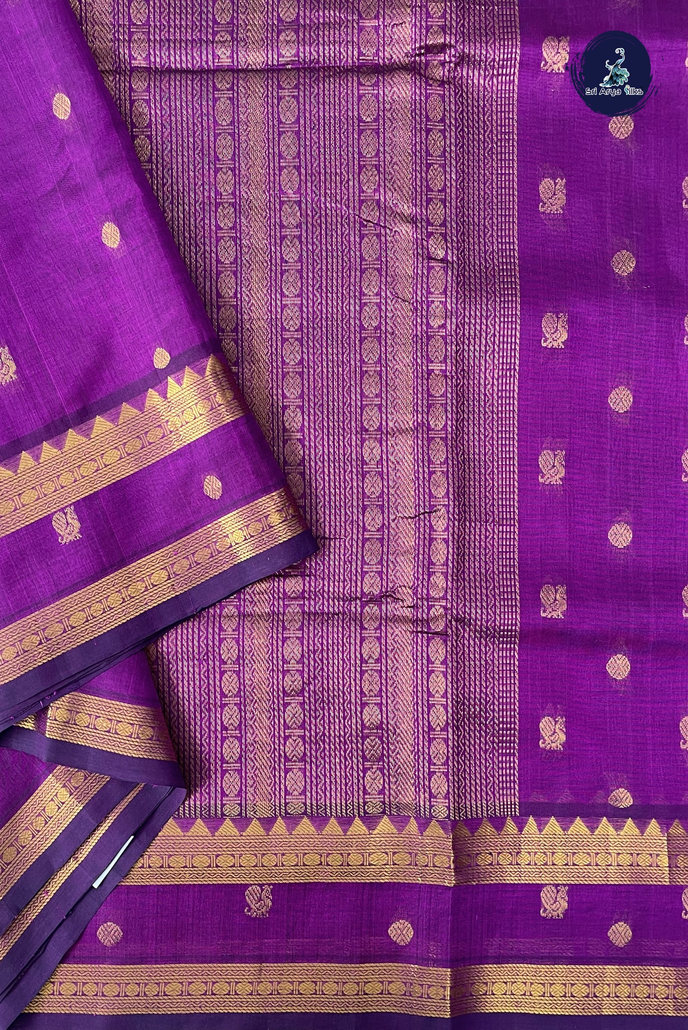 Jamun 10 Yards Silk Cotton Saree With Zari Buttas Pattern