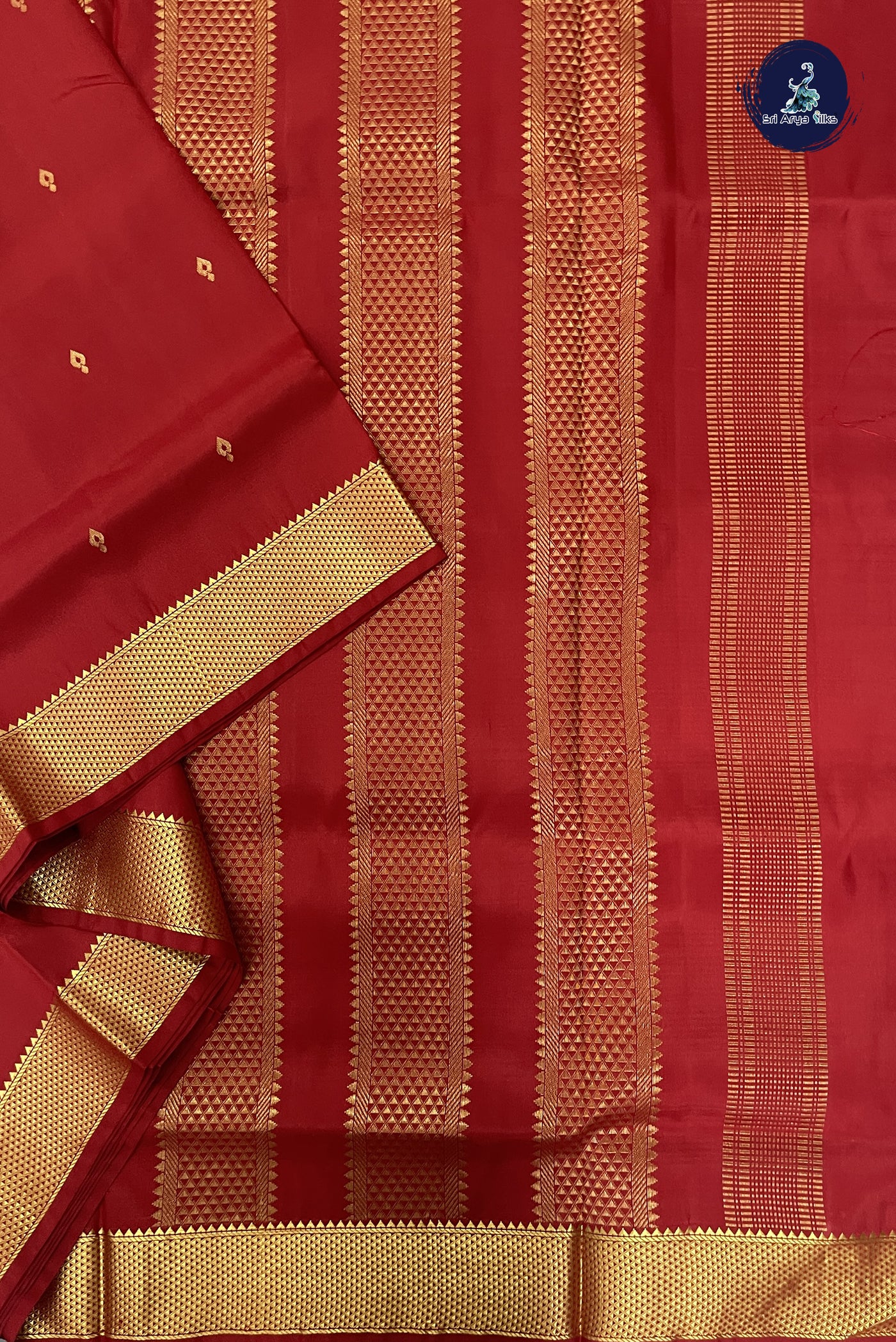 Maroon Madisar 10 Yards Silk Saree With Zari Buttas Pattern