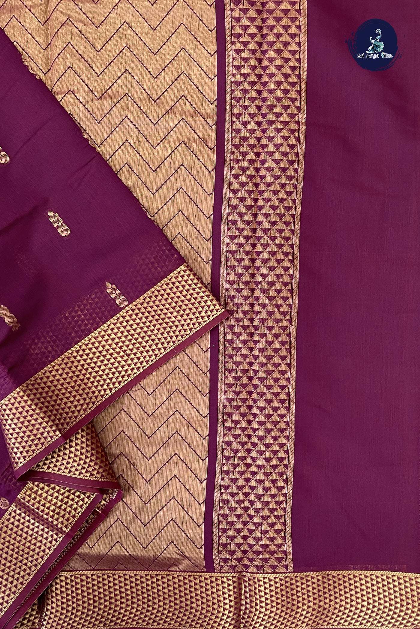Arakku Madisar Semi Silk Cotton Saree With Zari Buttas Pattern