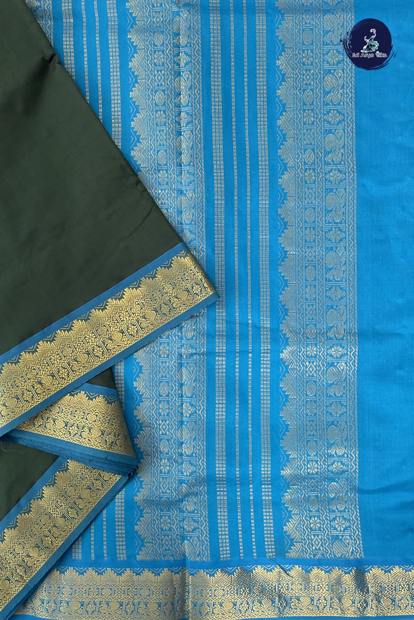Dark Green Madisar Semi Silk Cotton Saree With Plain Pattern