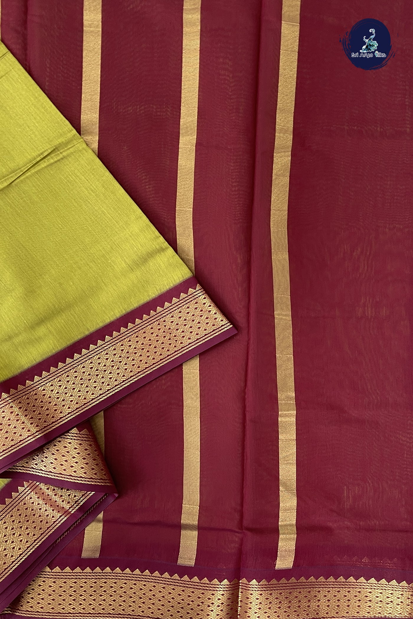 Light Green Madisar Semi Silk Cotton Saree With Plain Pattern