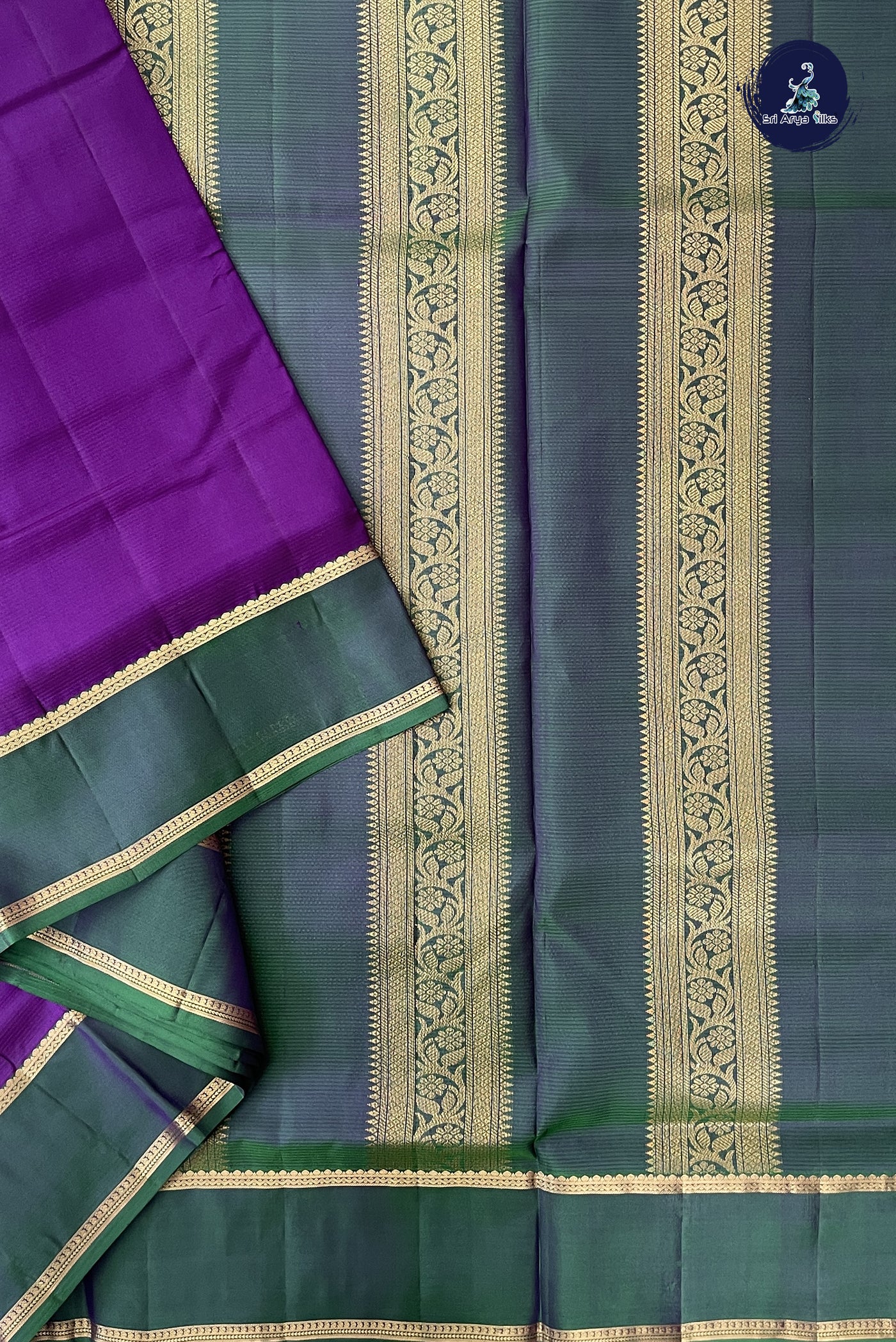 Jamun Madisar 10 Yards Silk Saree With Plain Pattern