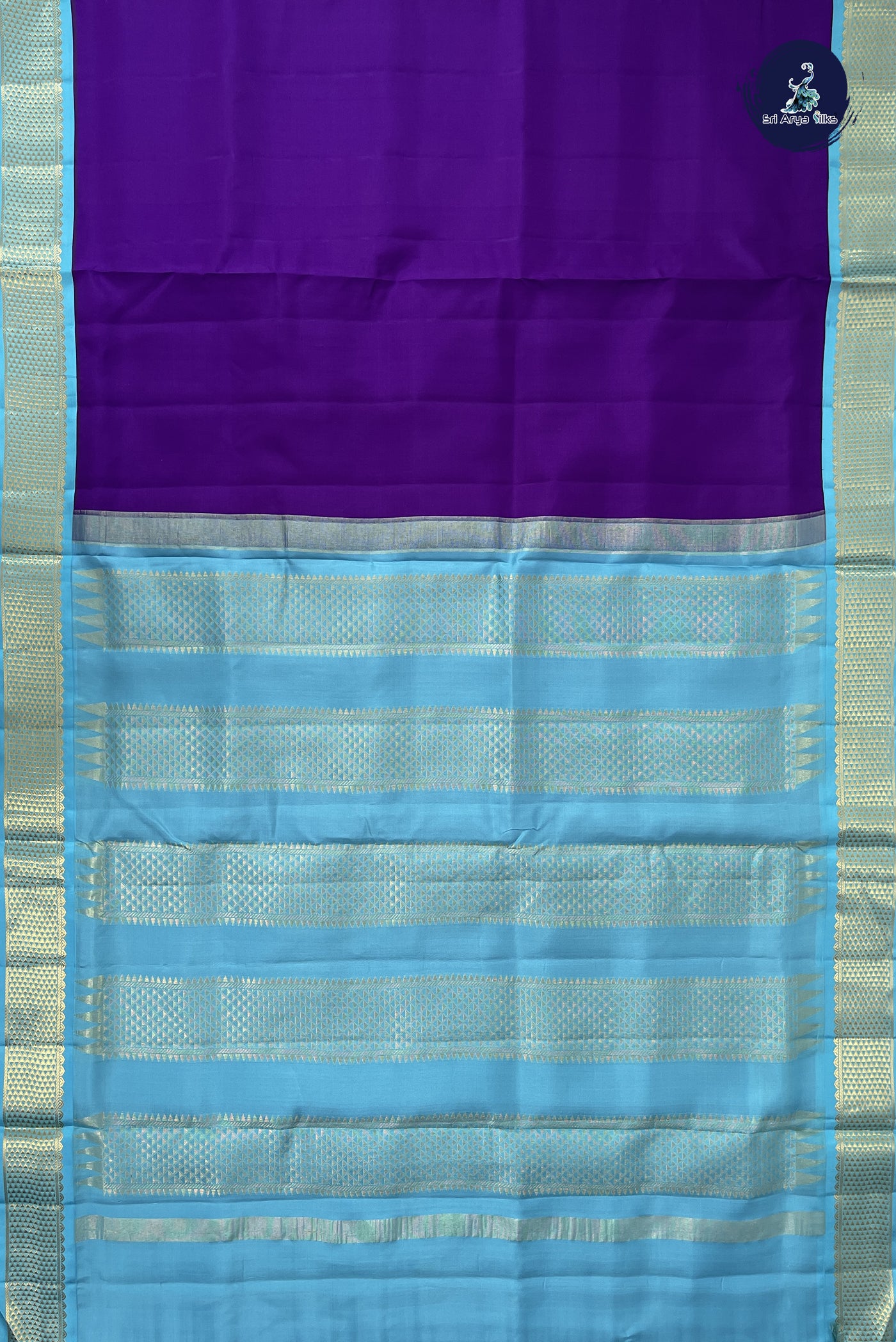Violet Madisar 10 Yards Silk Saree With Plain Pattern