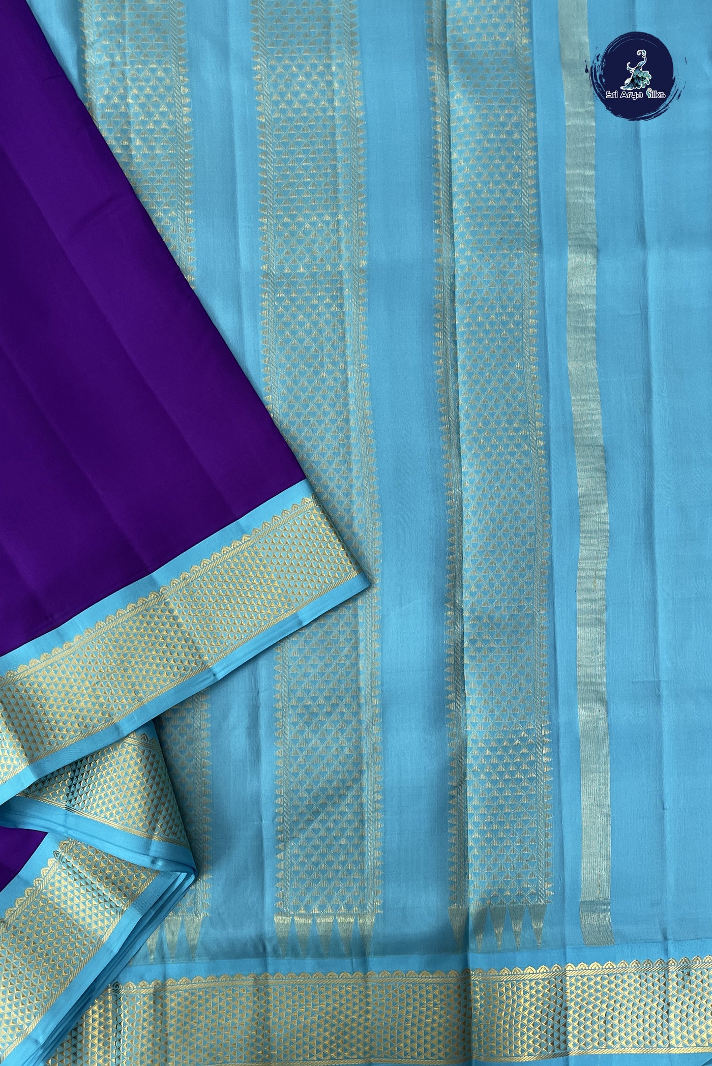 Violet Madisar 10 Yards Silk Saree With Plain Pattern