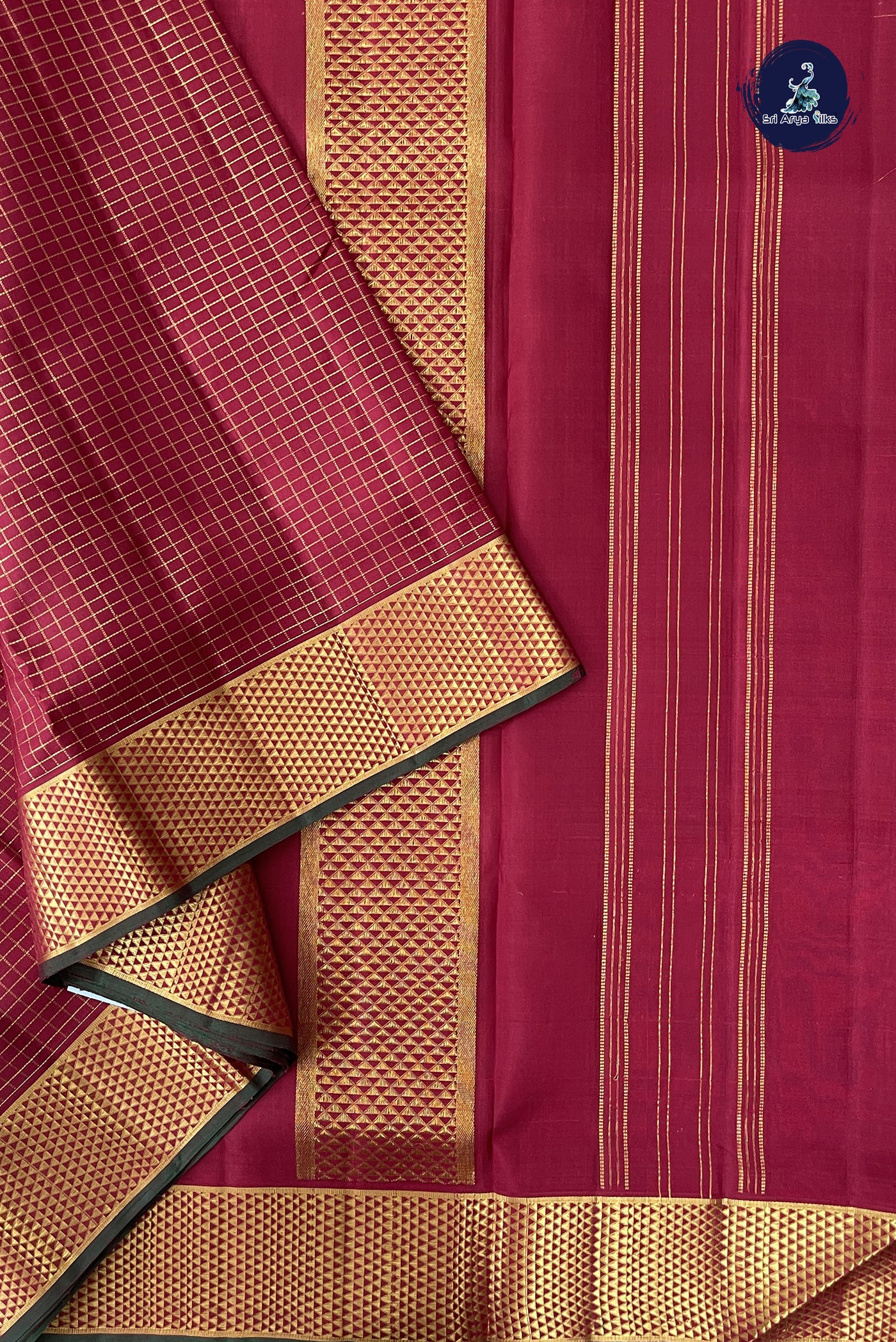 Arakku Madisar 10 Yards Silk Saree With Zari Checked Pattern