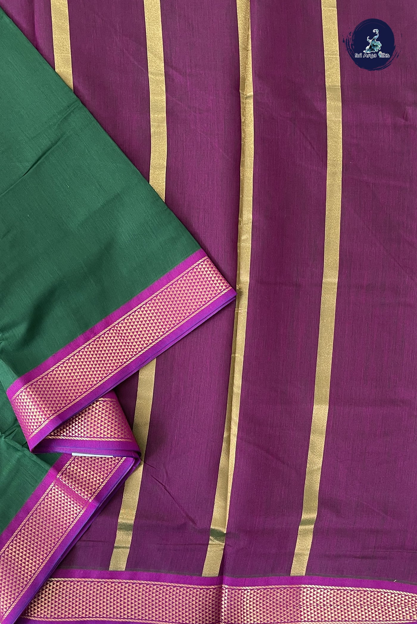 Bottle Green Madisar Semi Silk Cotton Saree With Plain Pattern