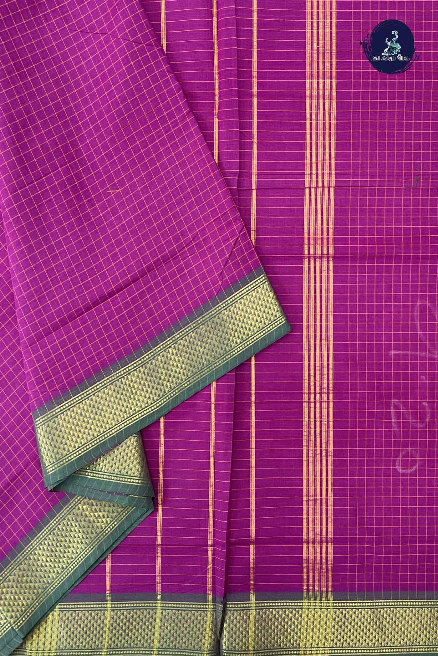 Vadamalli 10 Yards Madisar Cotton Saree With Checked Pattern