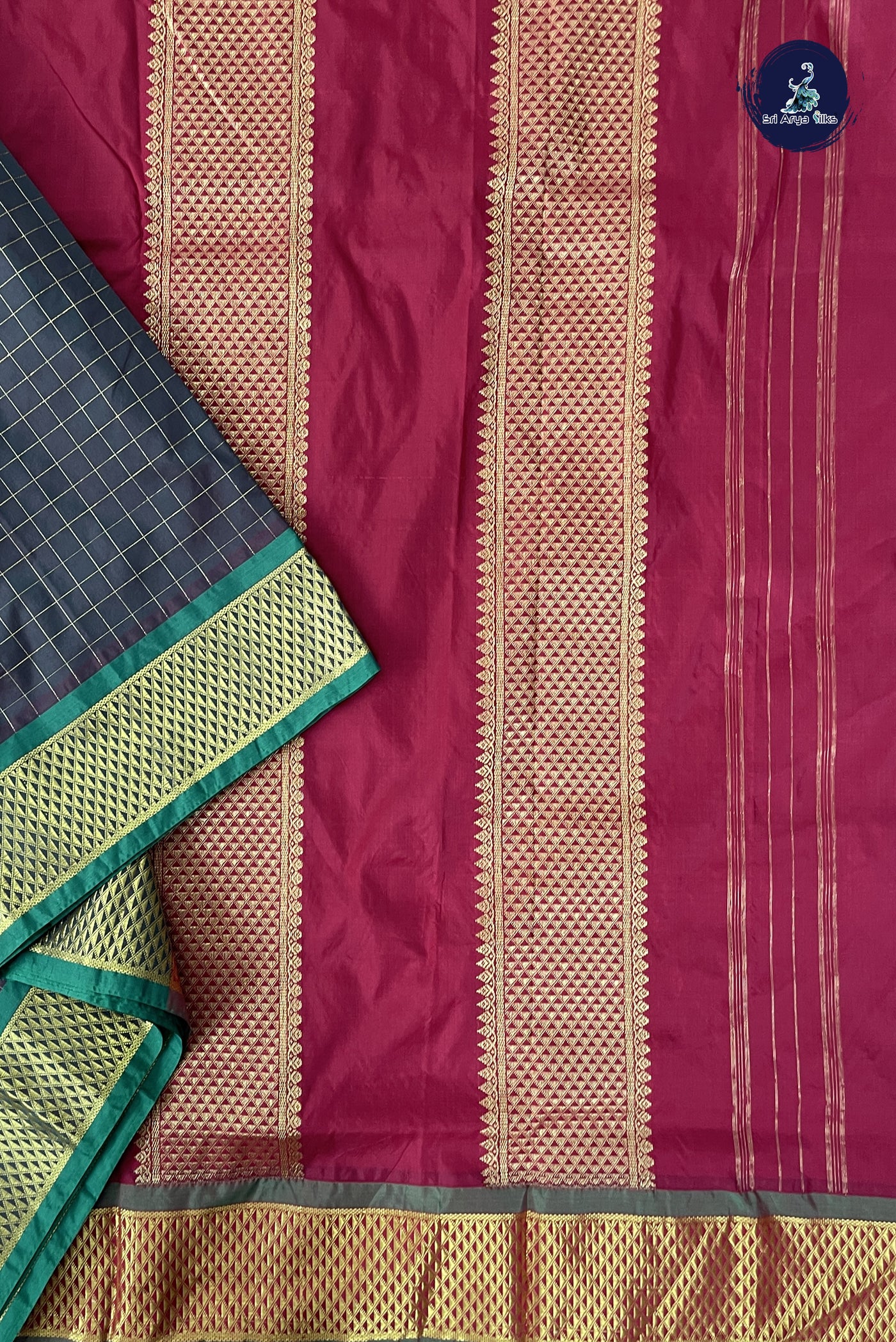 Manthulir 10 Yards Semi Silk With Zari Checked Pattern